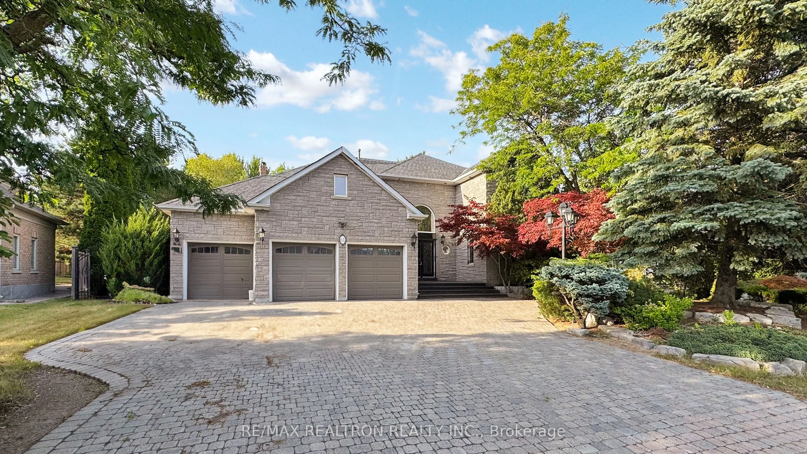 61 Glenayr Road