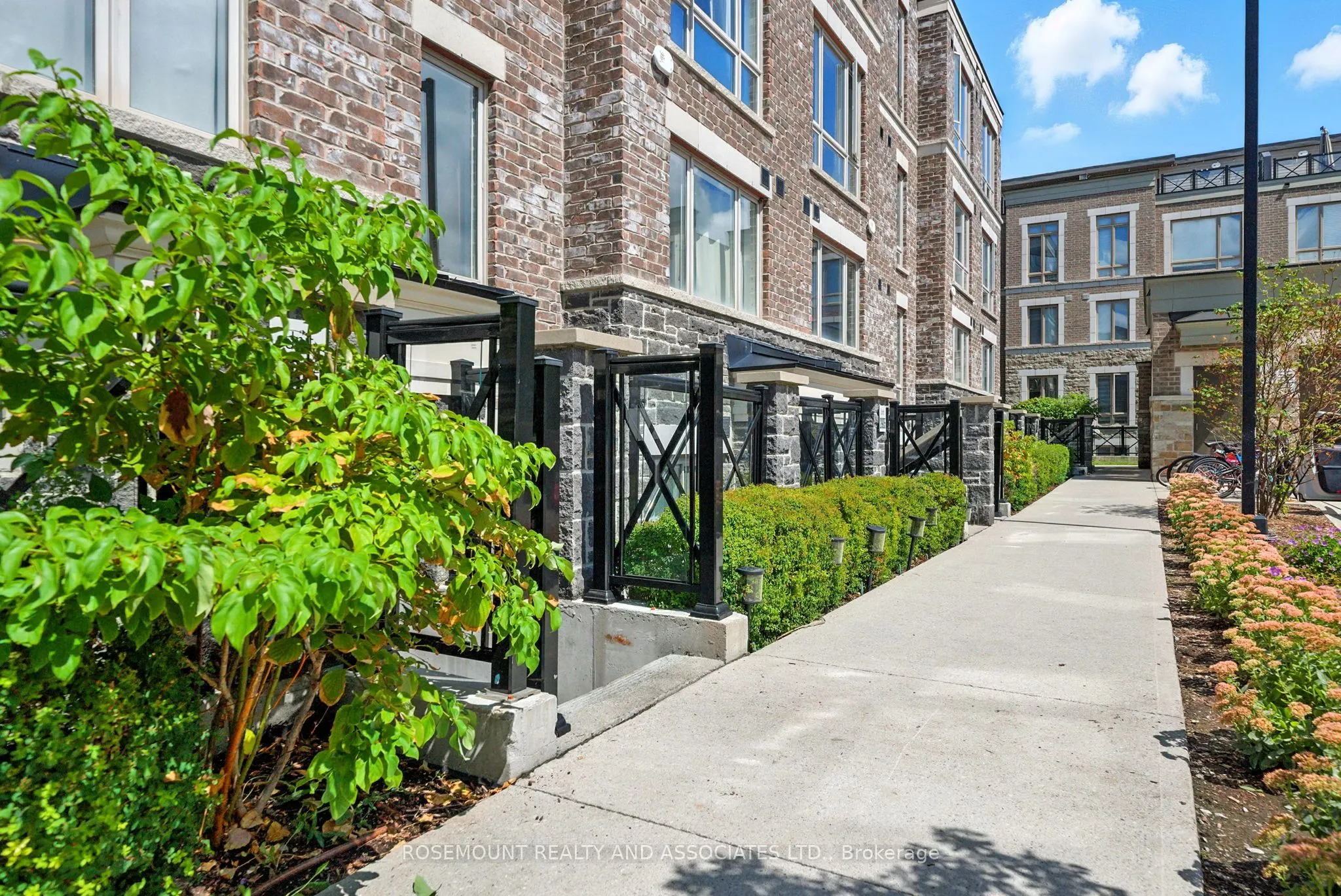 15 Westmeath Lane, #2901