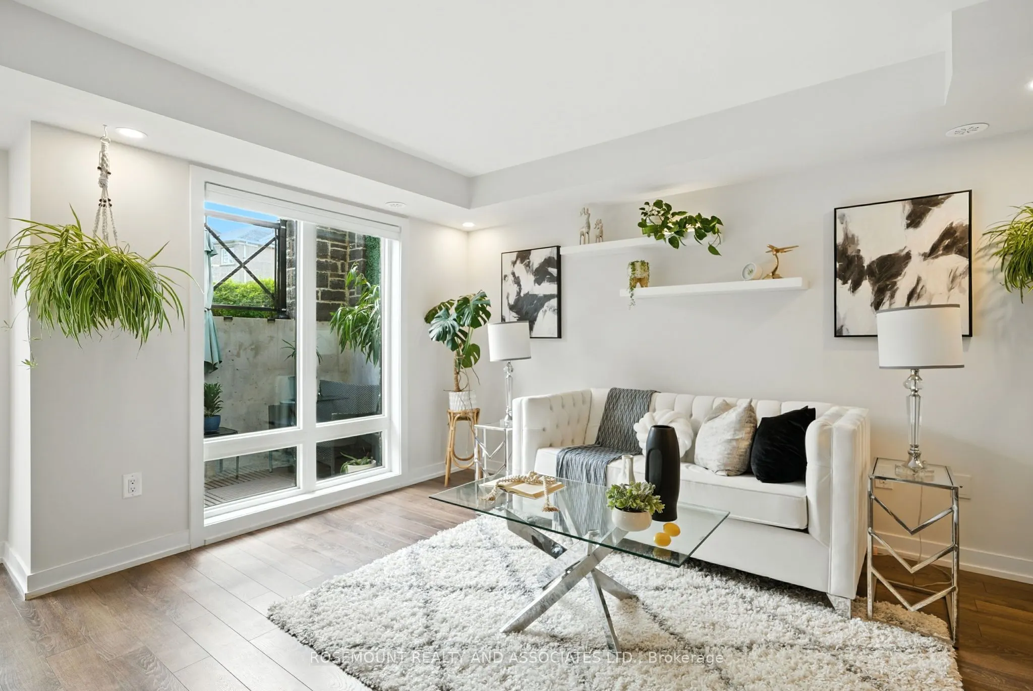15 Westmeath Lane, #2901