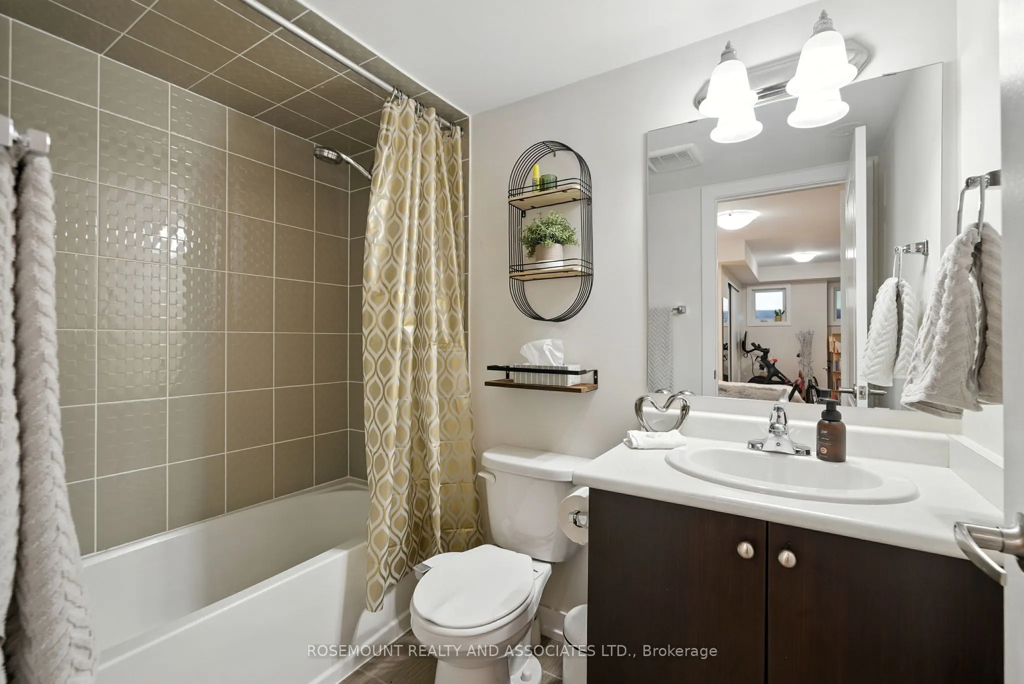 15 Westmeath Lane, #2901