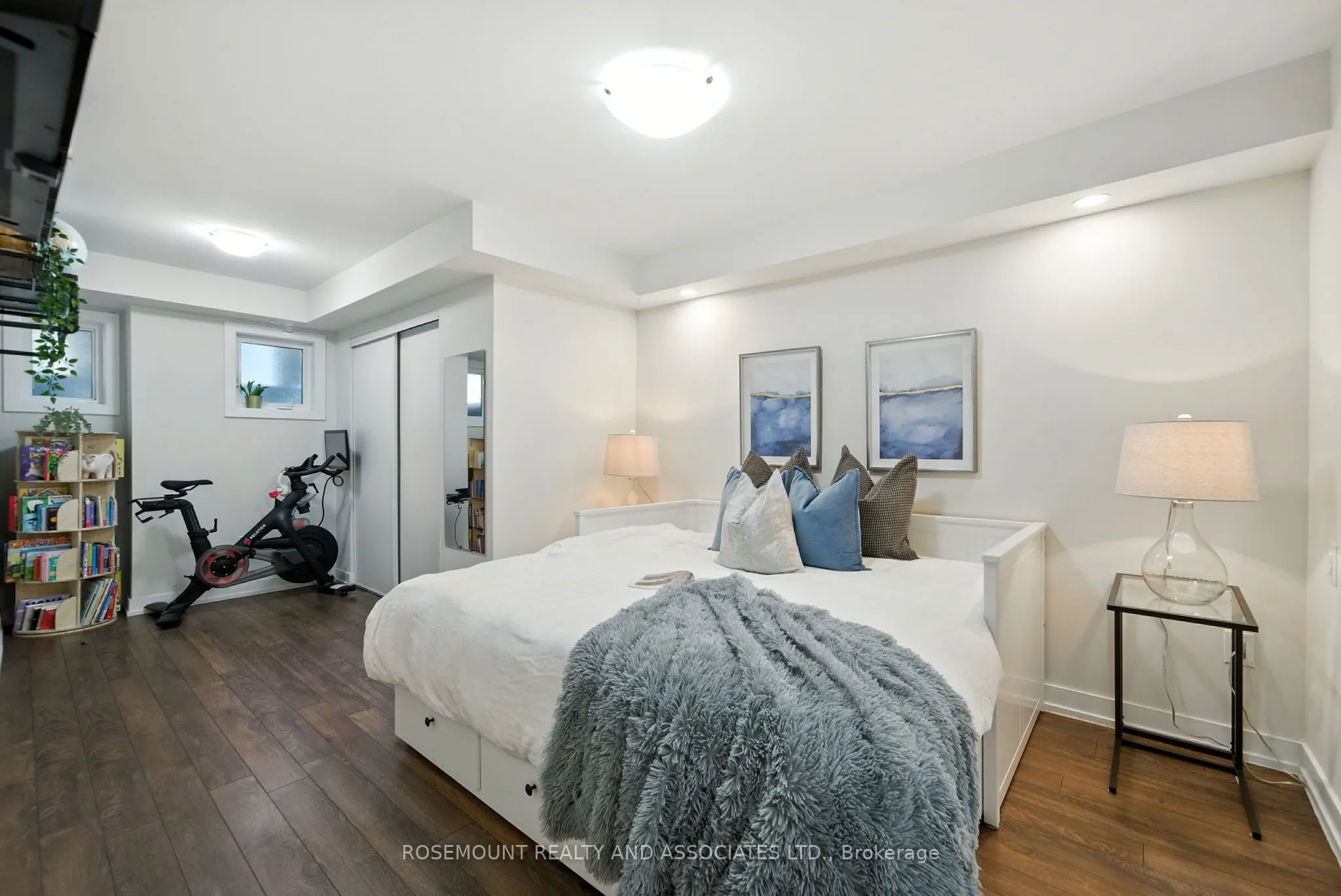 15 Westmeath Lane, #2901