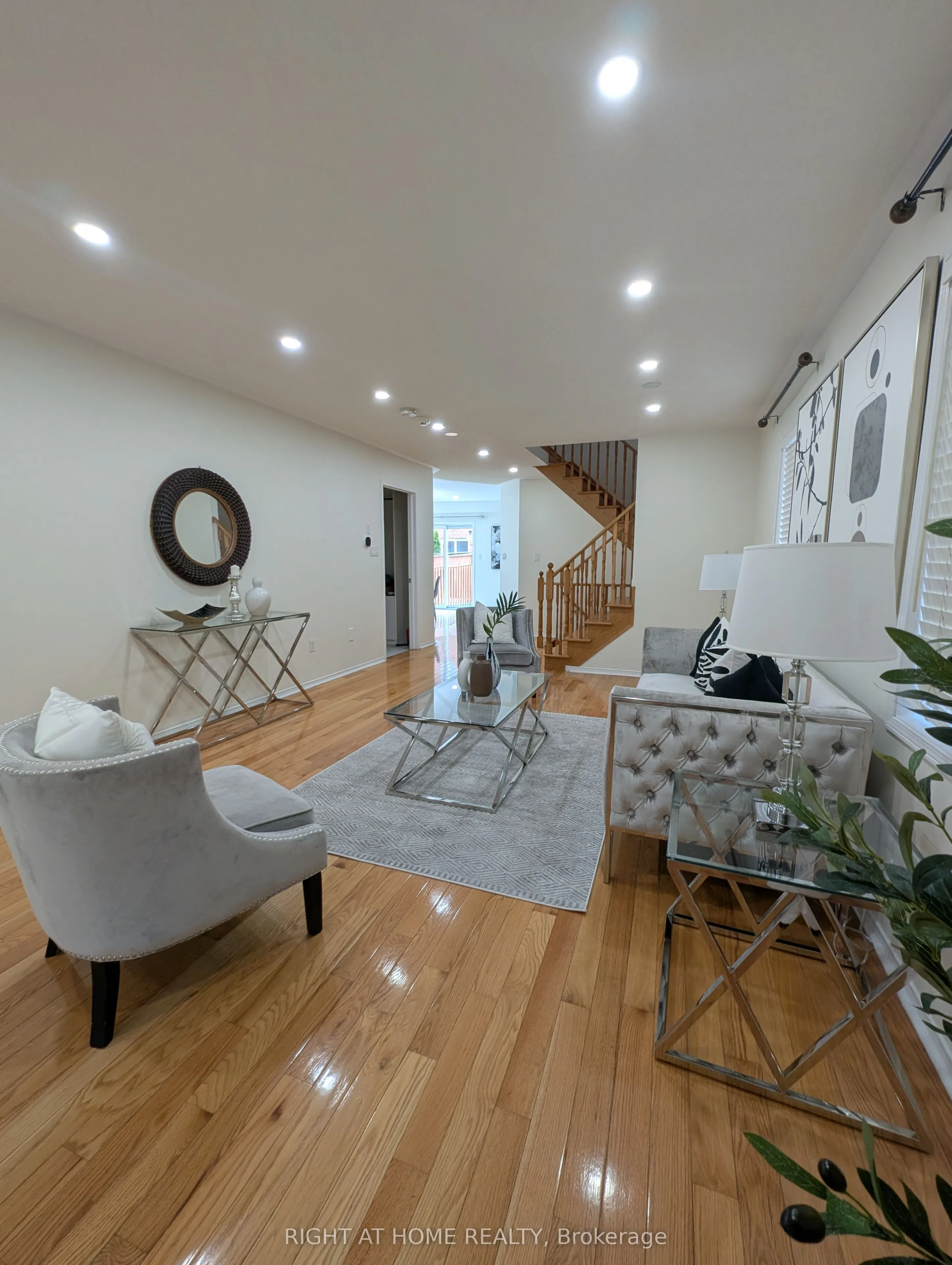 158 Hollywood Hill Circle