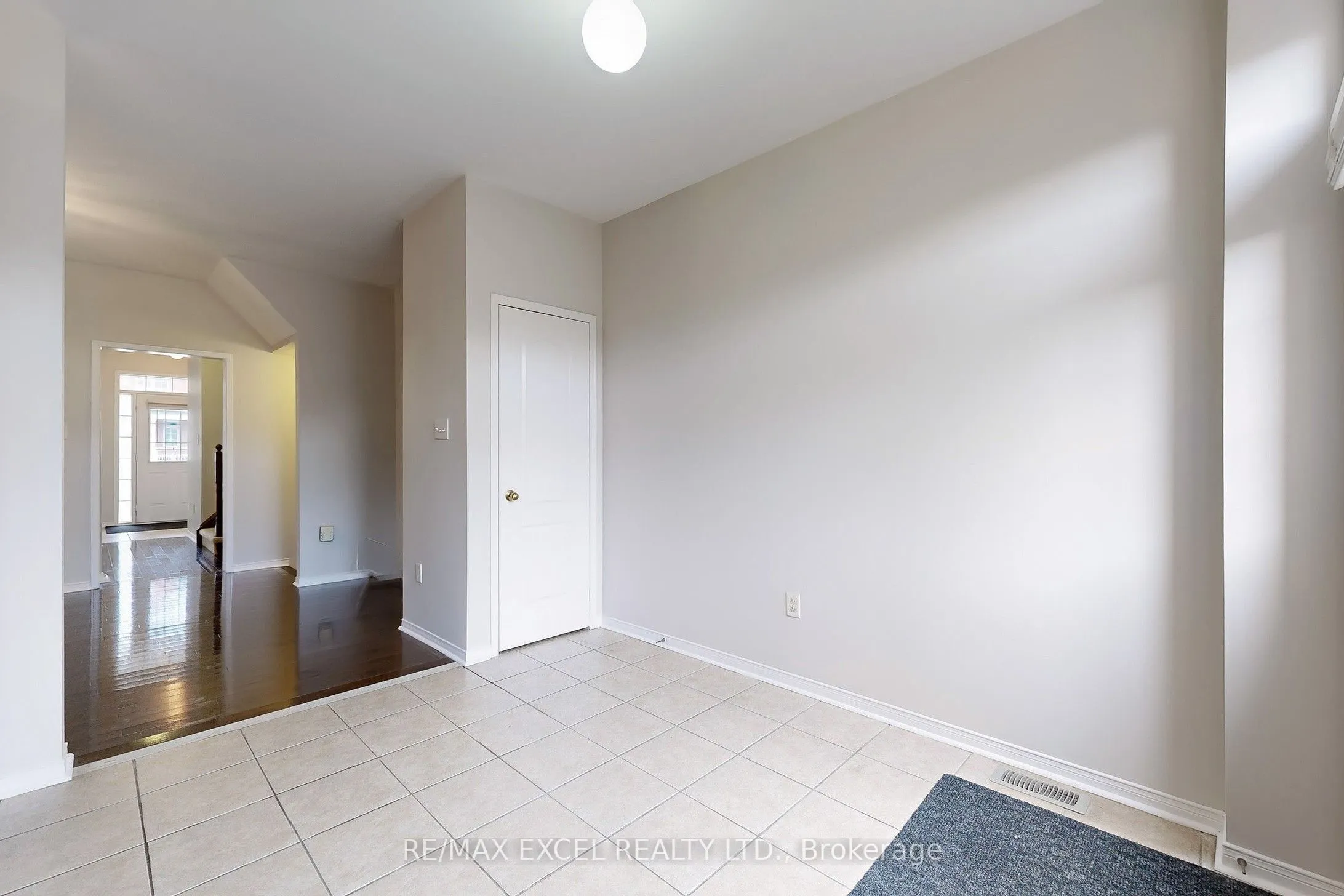 35 Cardrew Street