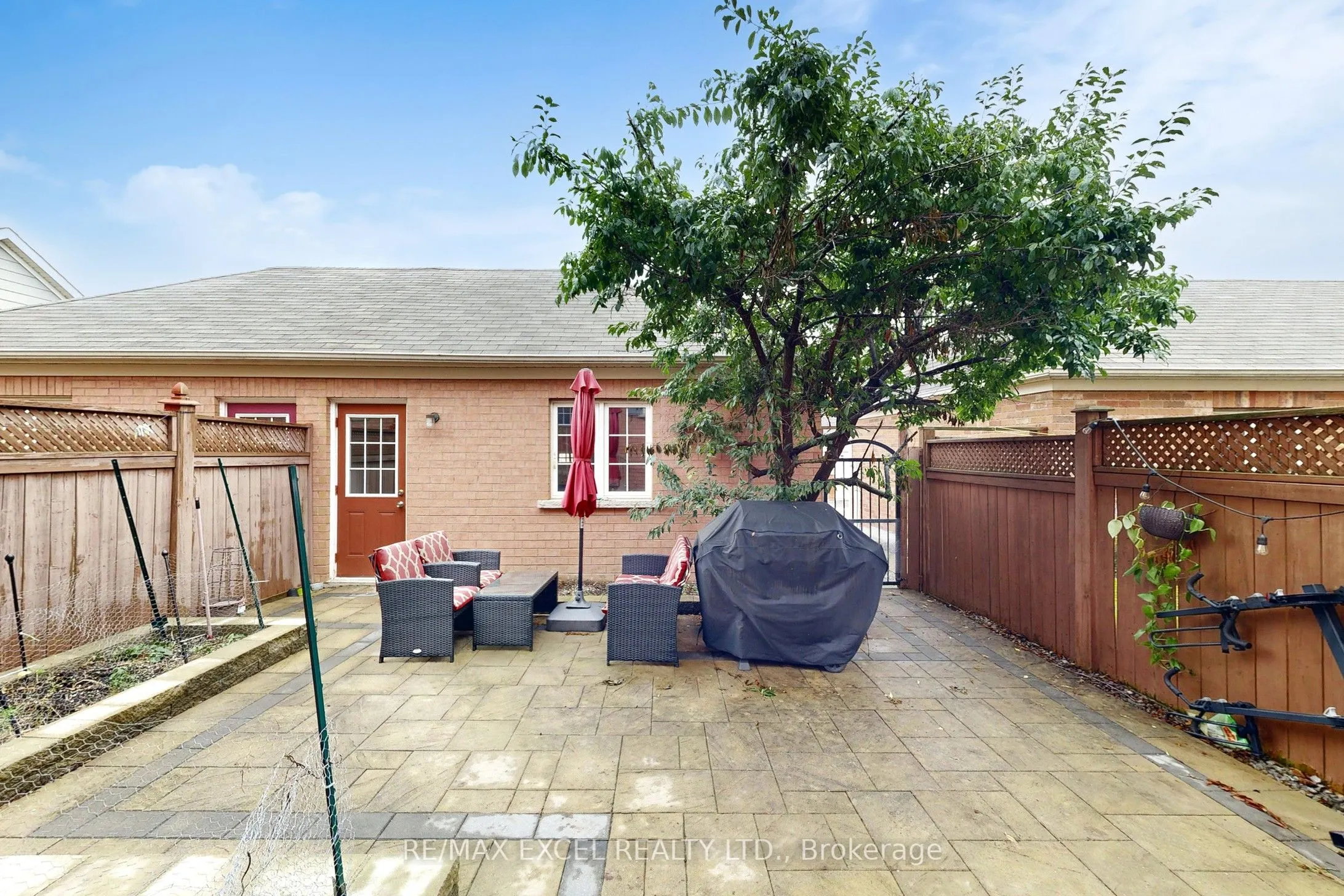 35 Cardrew Street