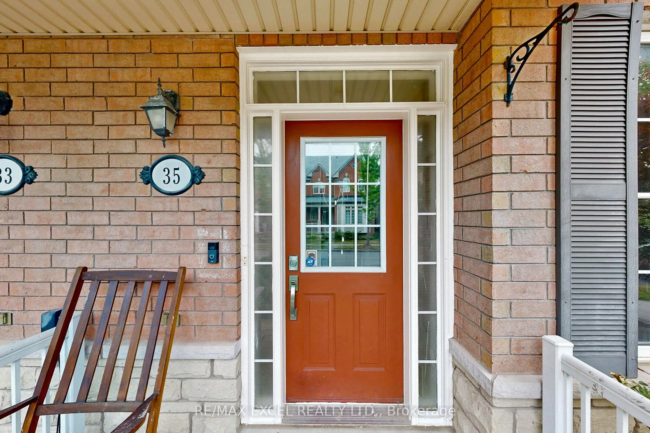 35 Cardrew Street