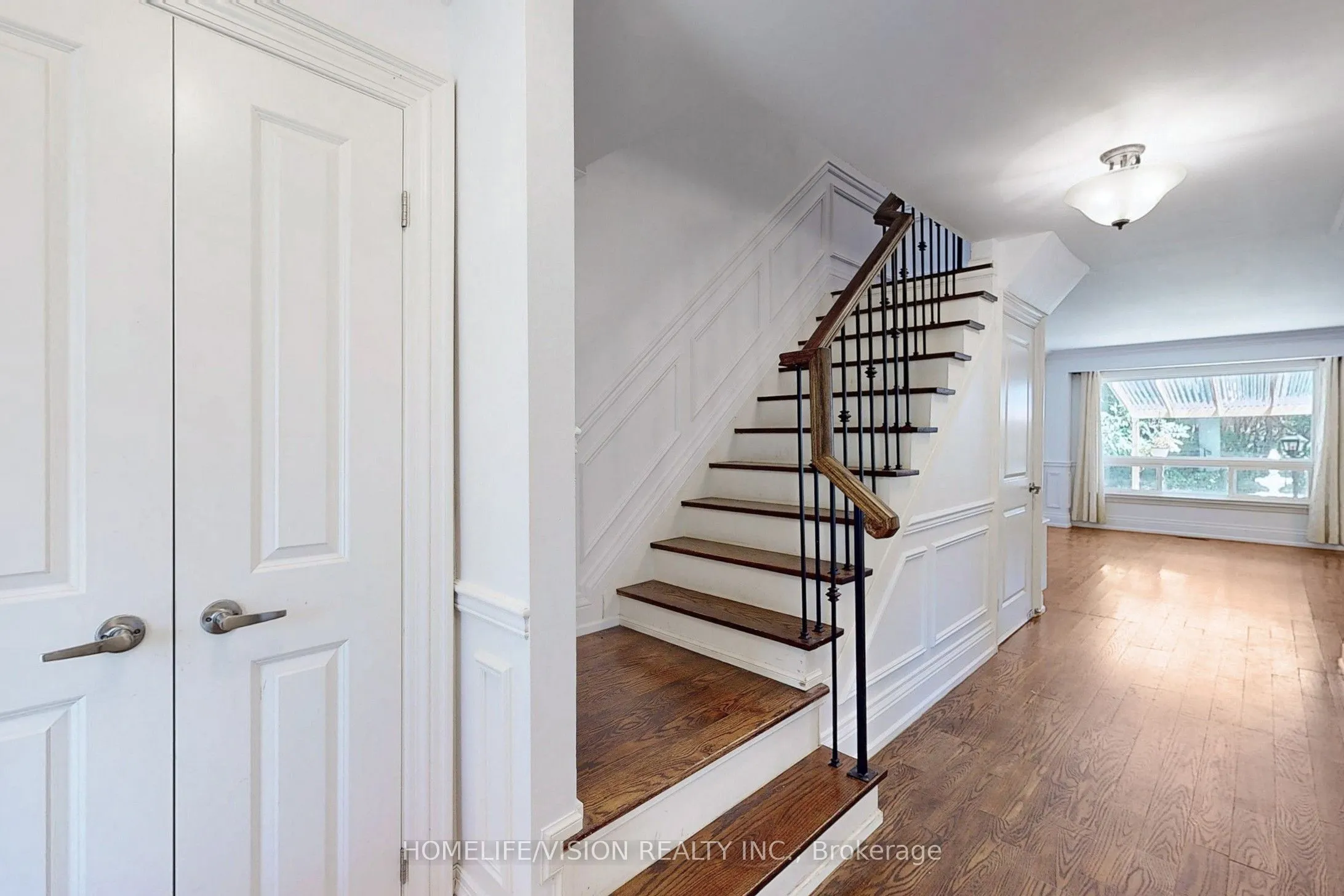 210 Castle Rock Drive