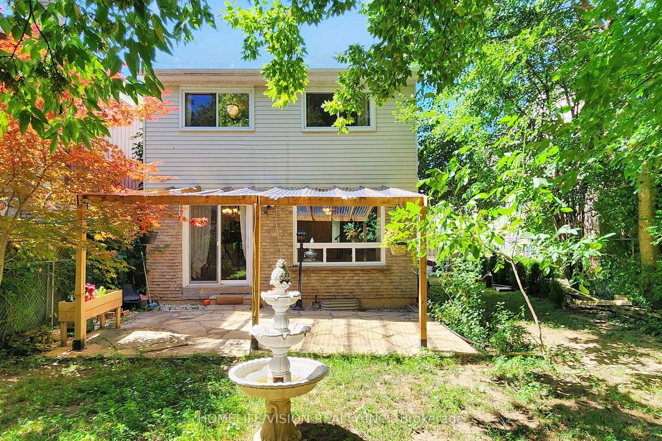 210 Castle Rock Drive