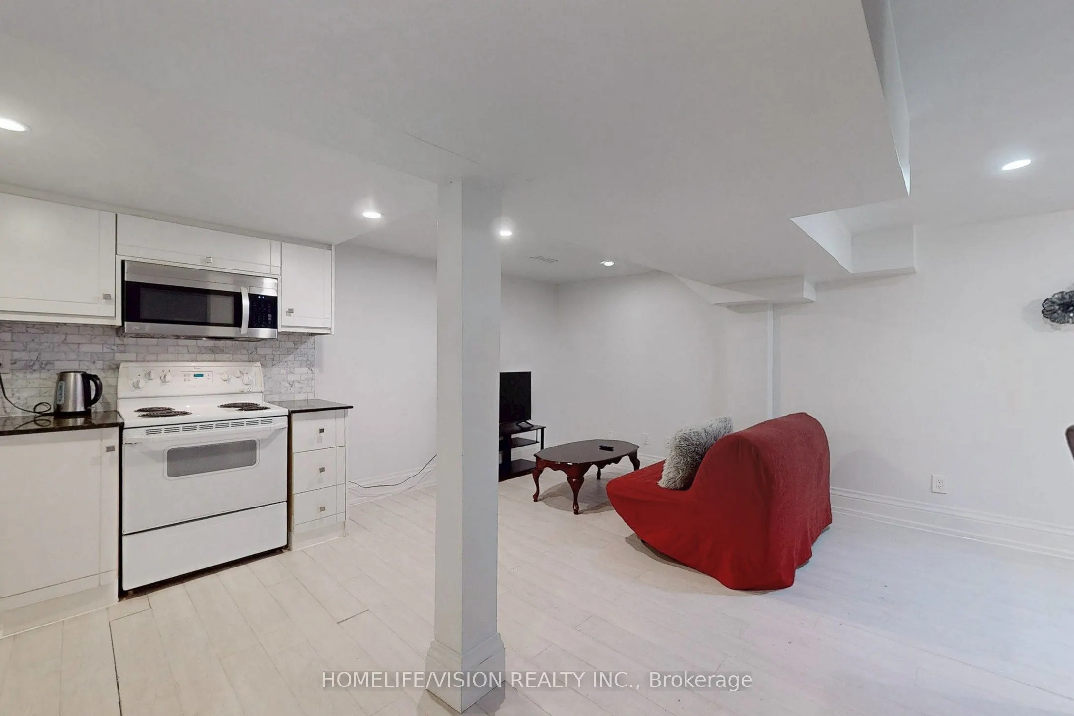 210 Castle Rock Drive