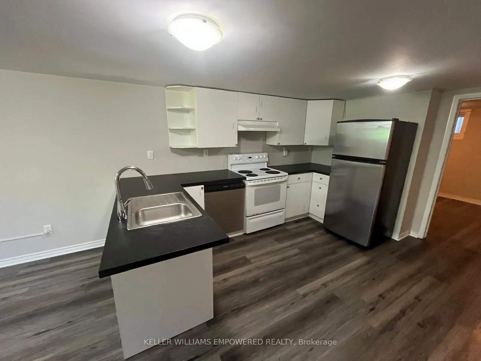 17 Collins Crescent, #Lower