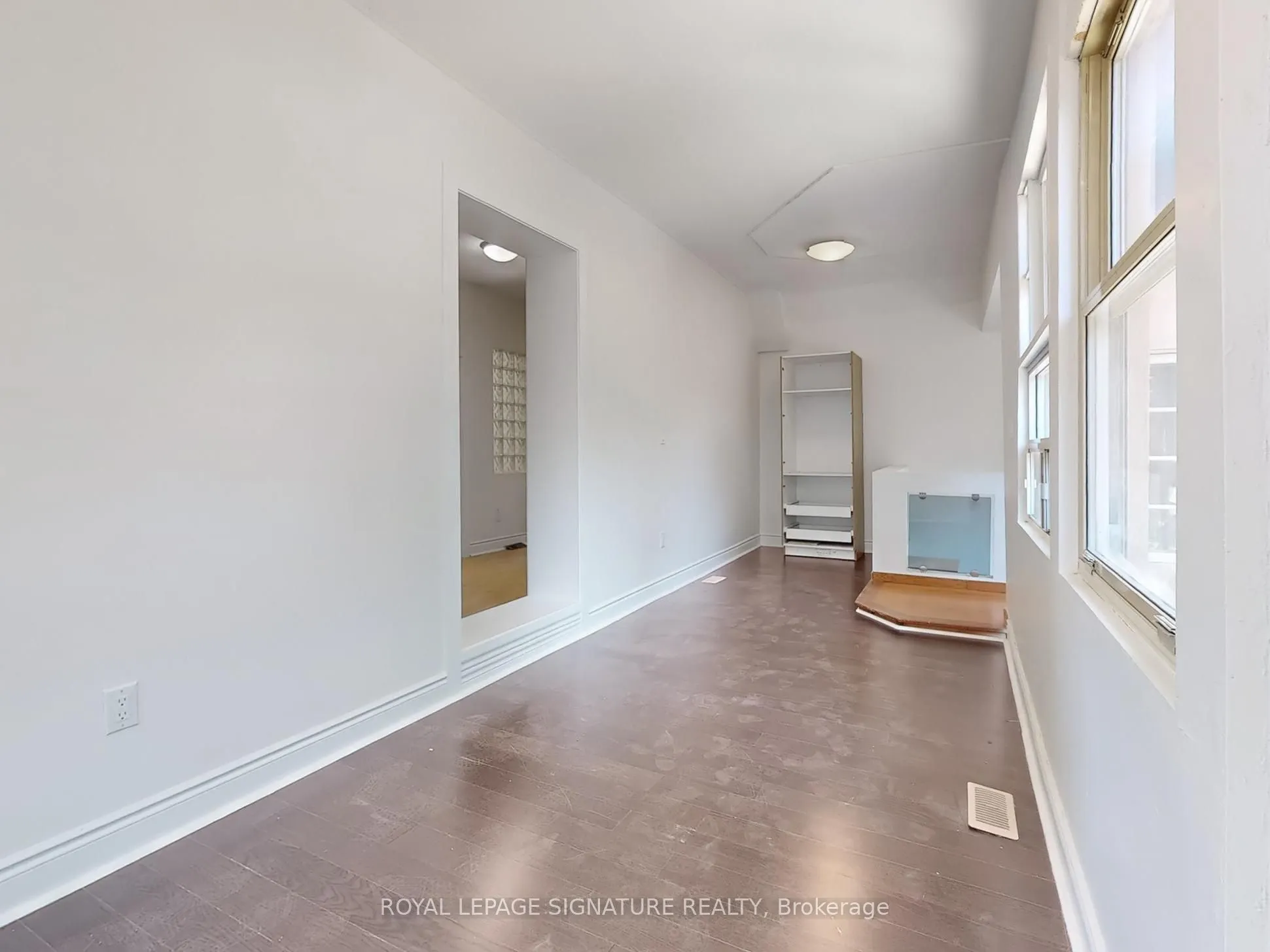 21 Yongeview Avenue, #2