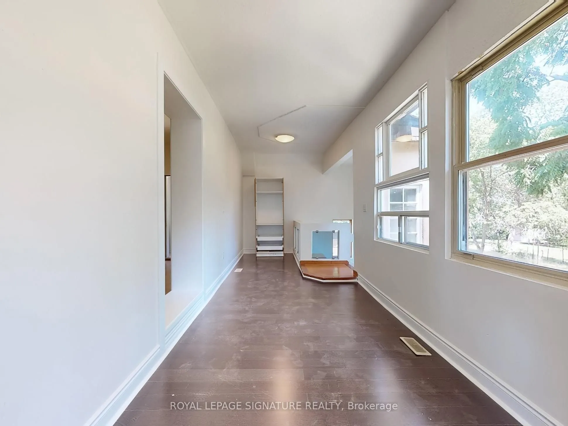 21 Yongeview Avenue, #2