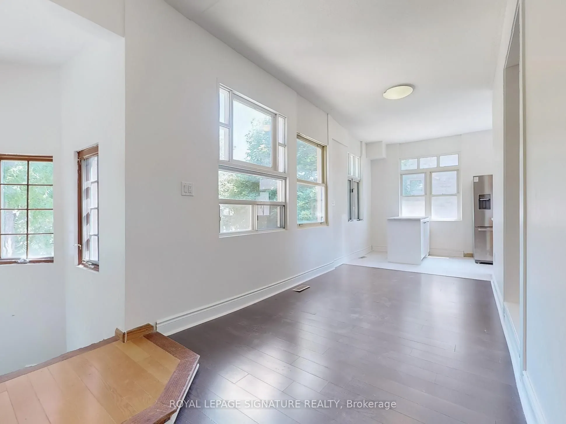 21 Yongeview Avenue, #2