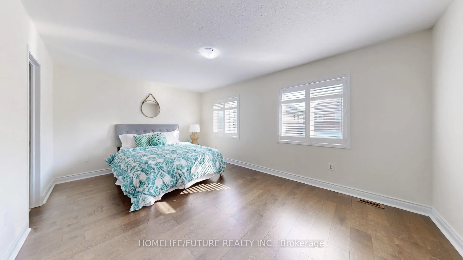 105 Lahore Crescent