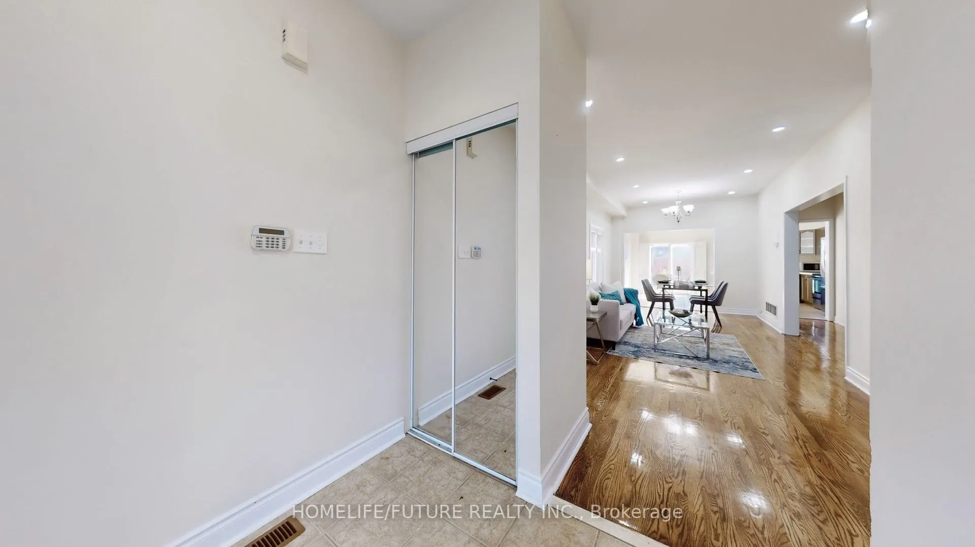 105 Lahore Crescent