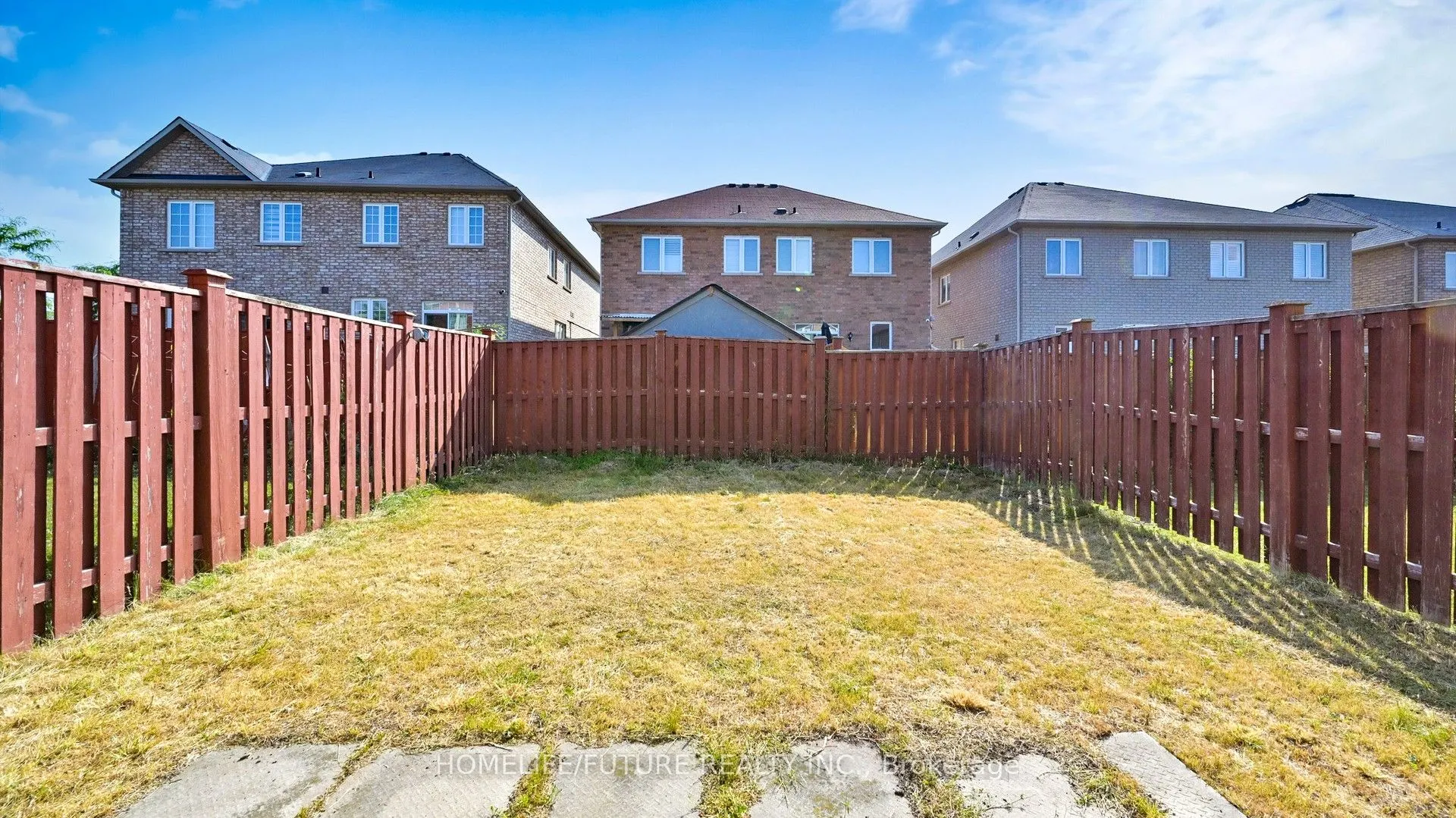 105 Lahore Crescent