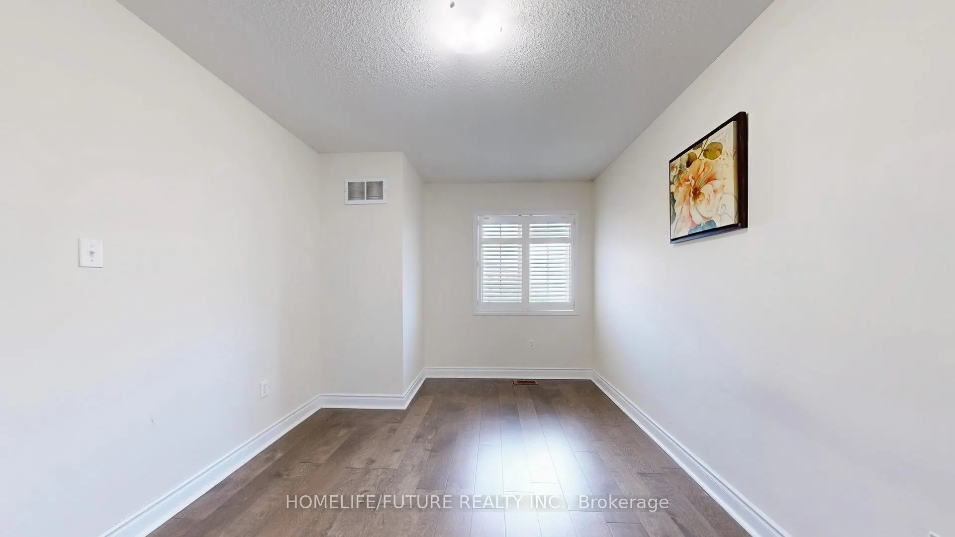 105 Lahore Crescent
