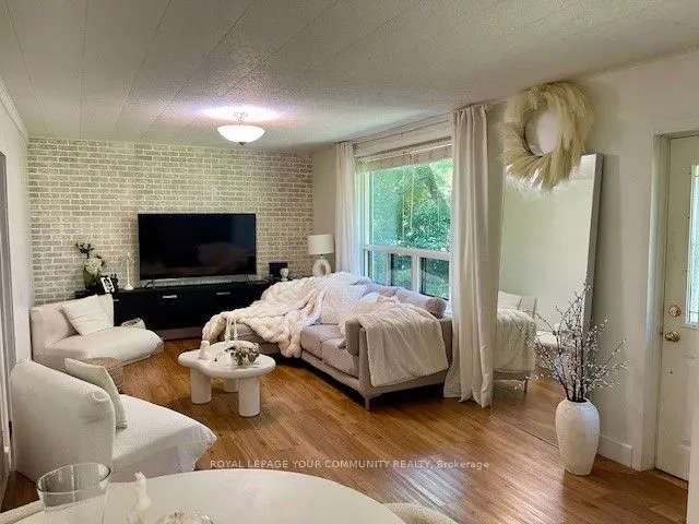 3555 17th Side Road