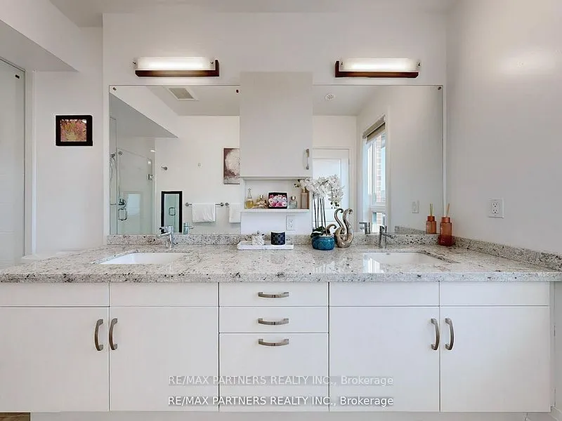 4006 Highway 7 E, #32