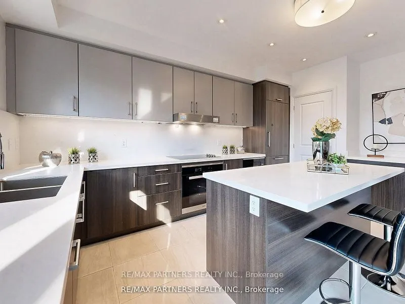 4006 Highway 7 E, #32