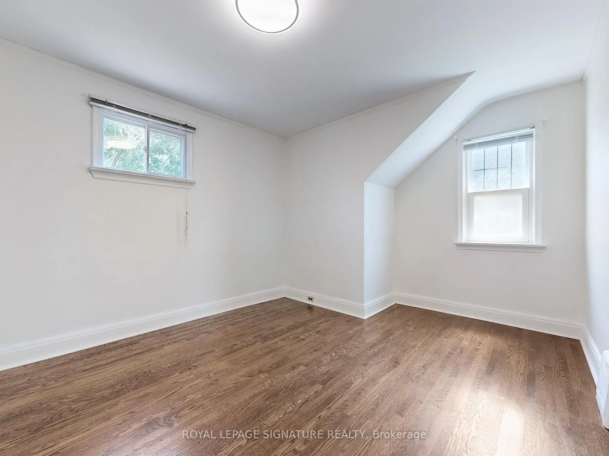 21 Yongeview Avenue, #1
