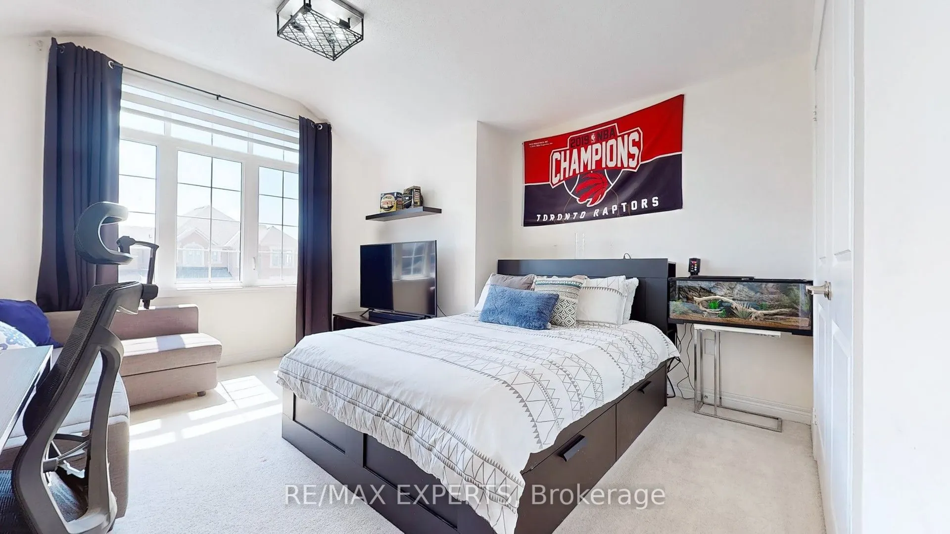 1488 Tomkins Road