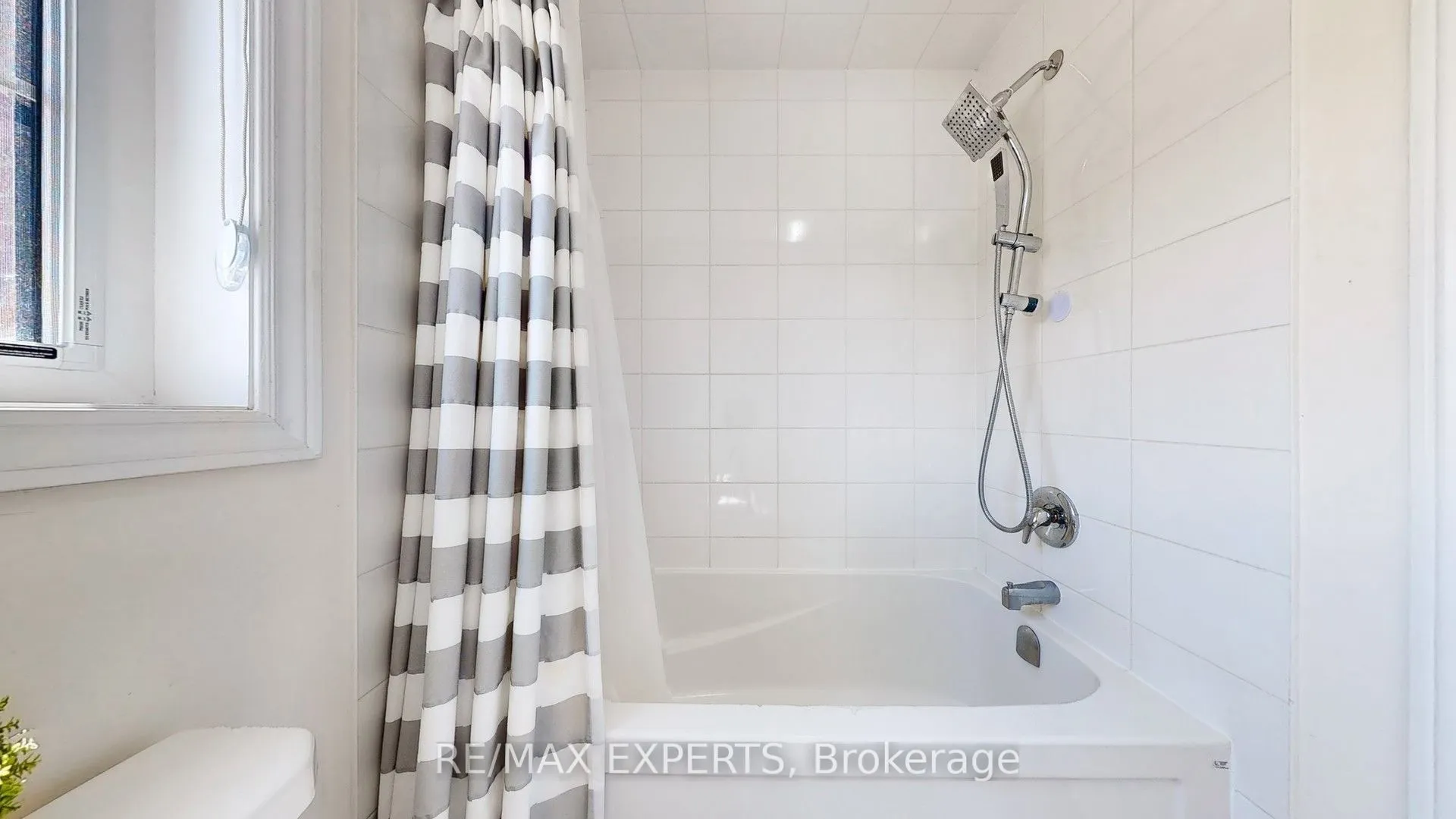 1488 Tomkins Road