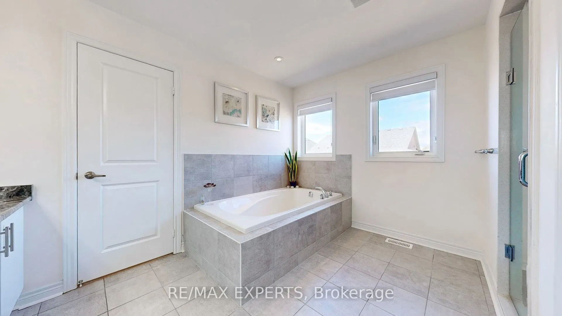 1488 Tomkins Road