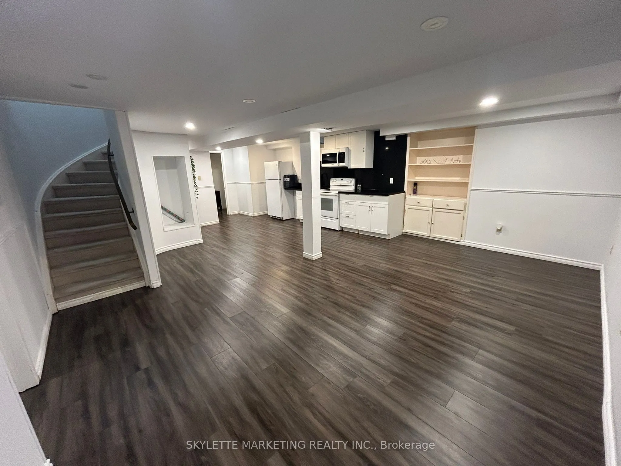 43 eleanor Circle