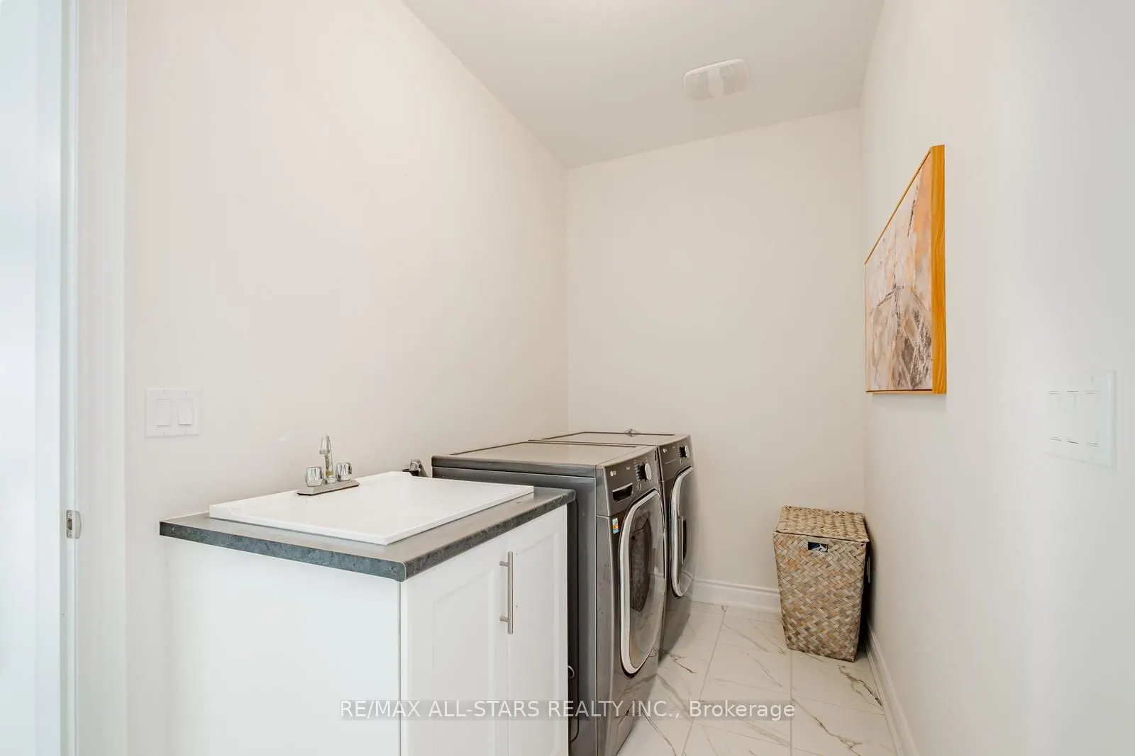 7 Ballanview Court