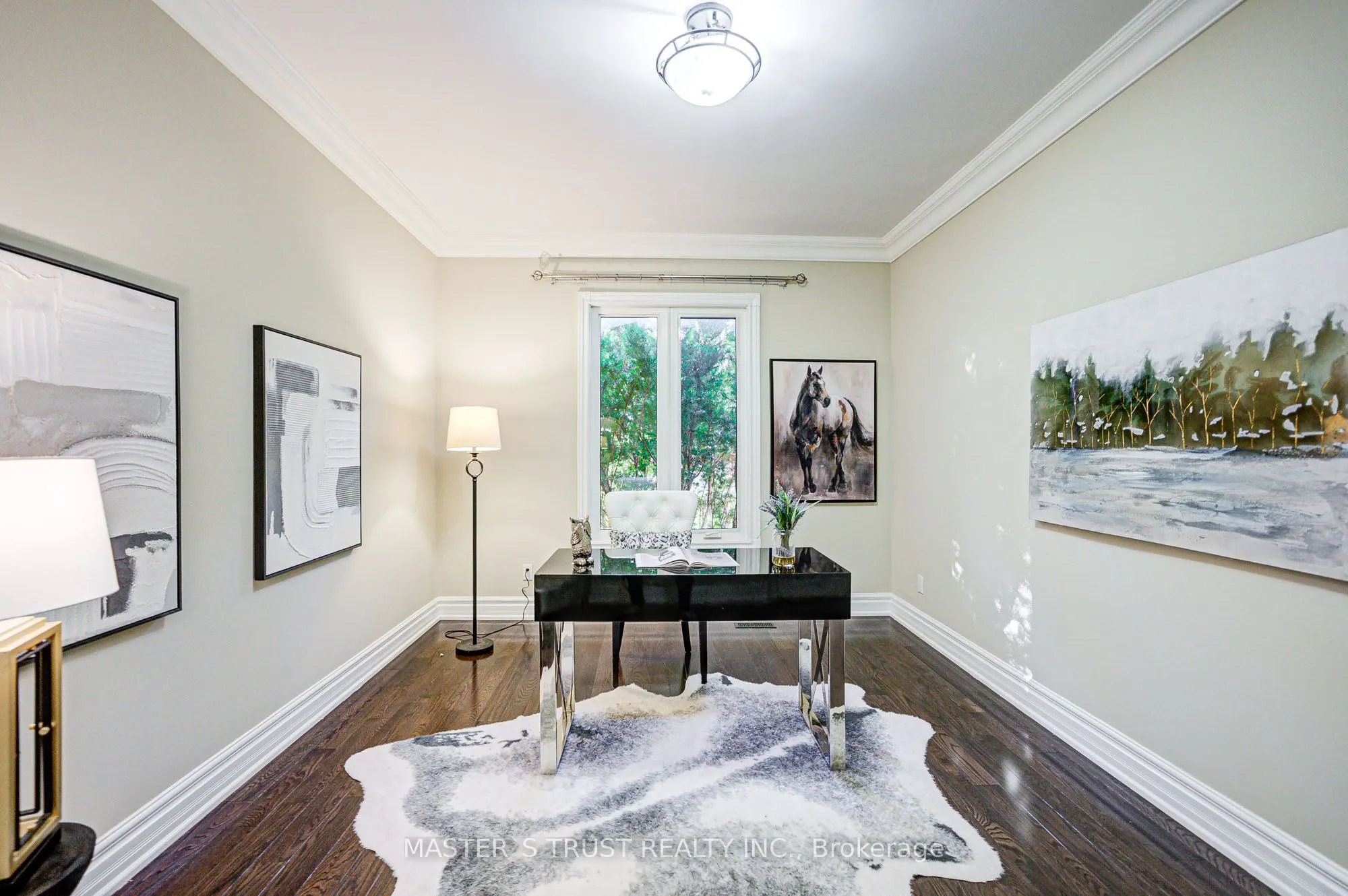 2 Lytton Boulevard