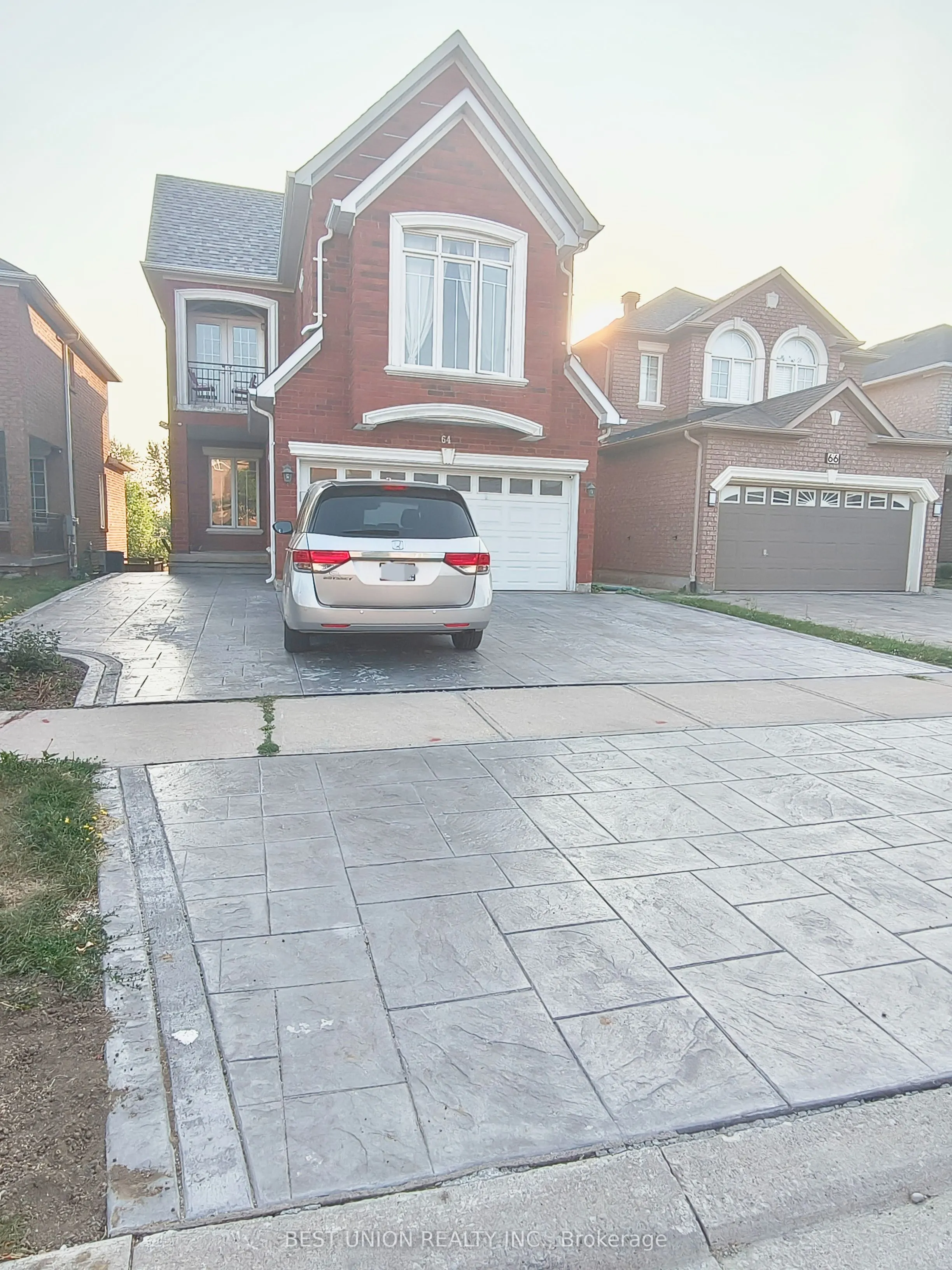 64 Manorheights Street, #Upper