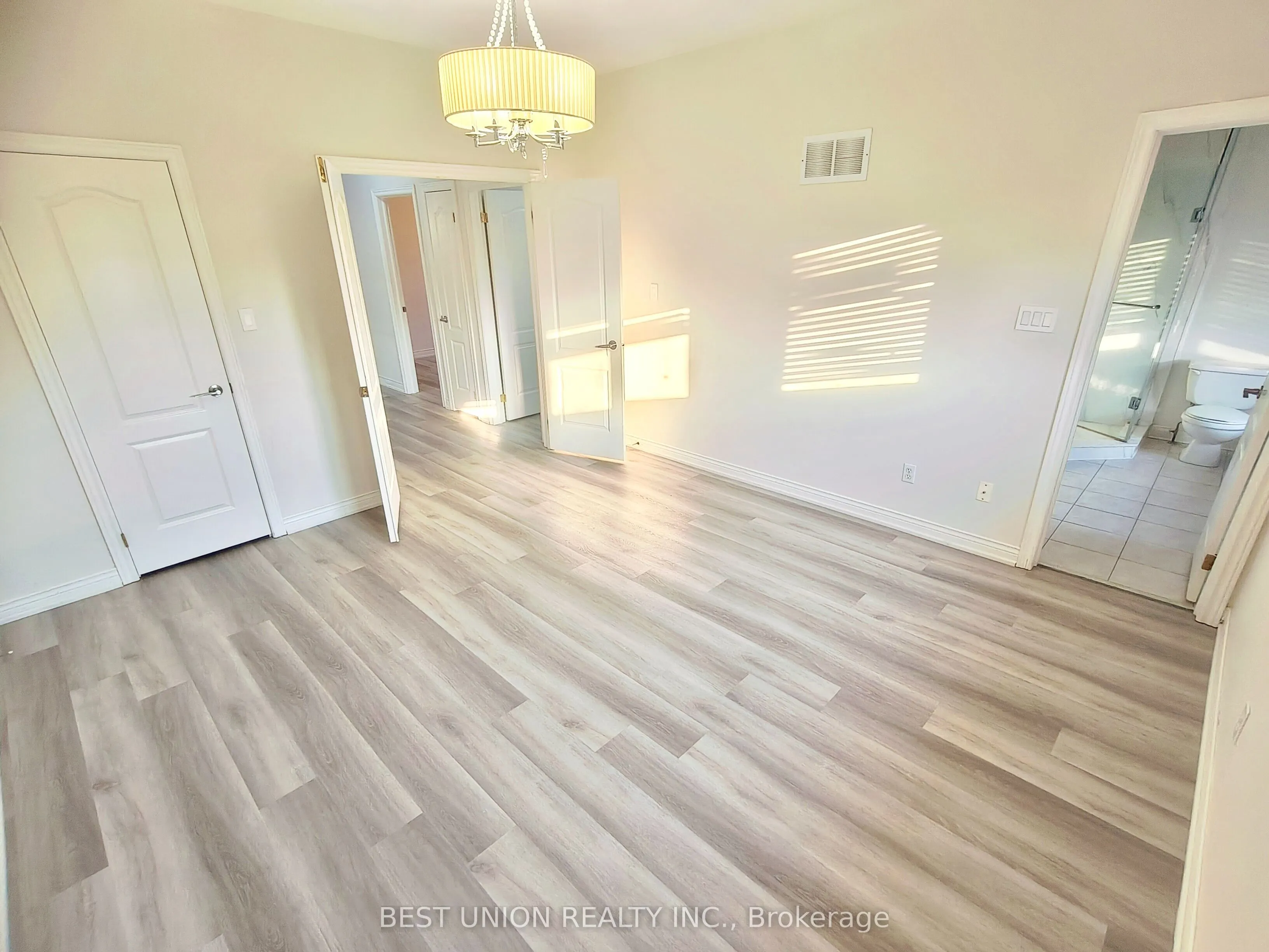 64 Manorheights Street, #Upper