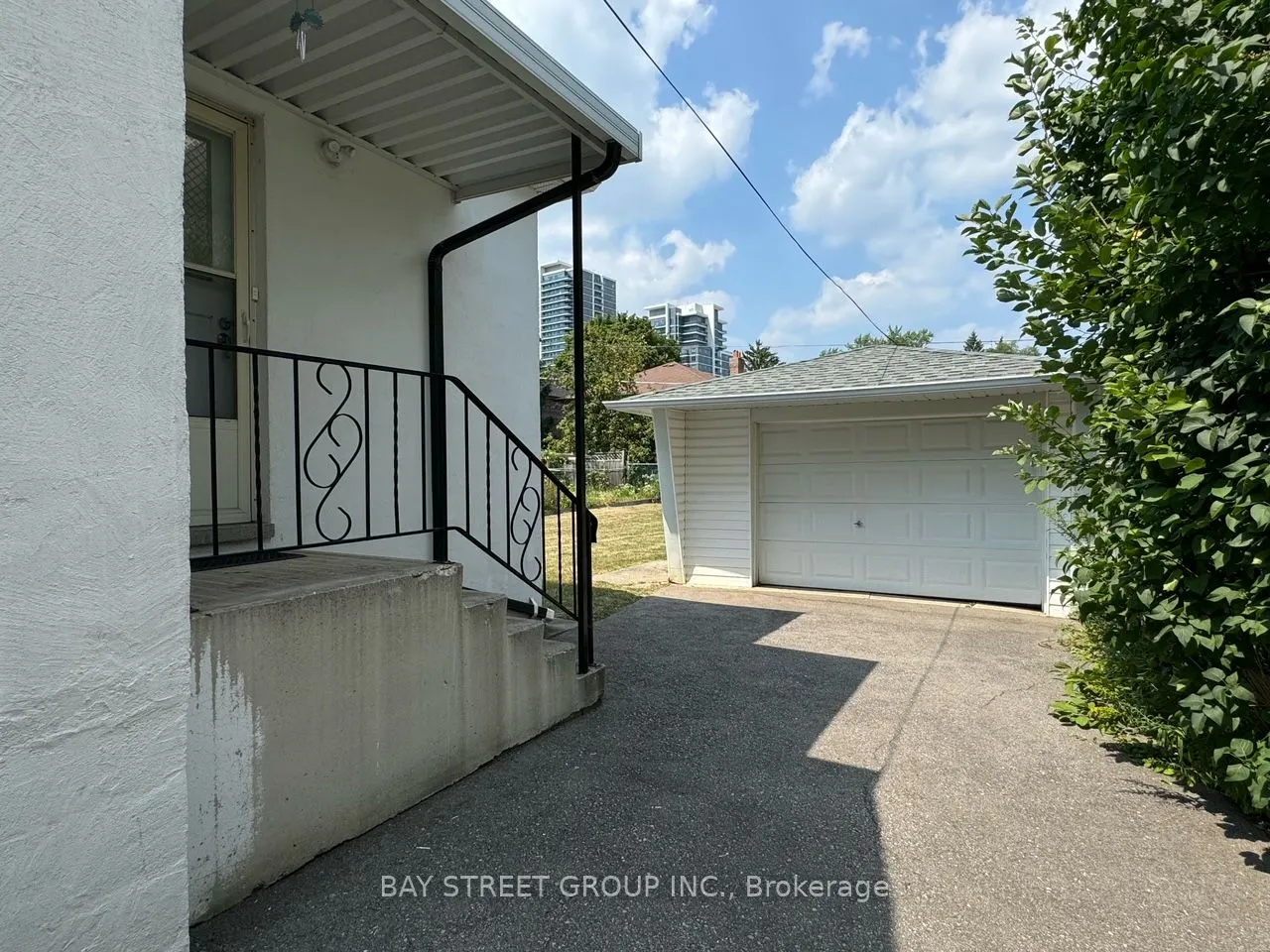 38 Woodward Avenue