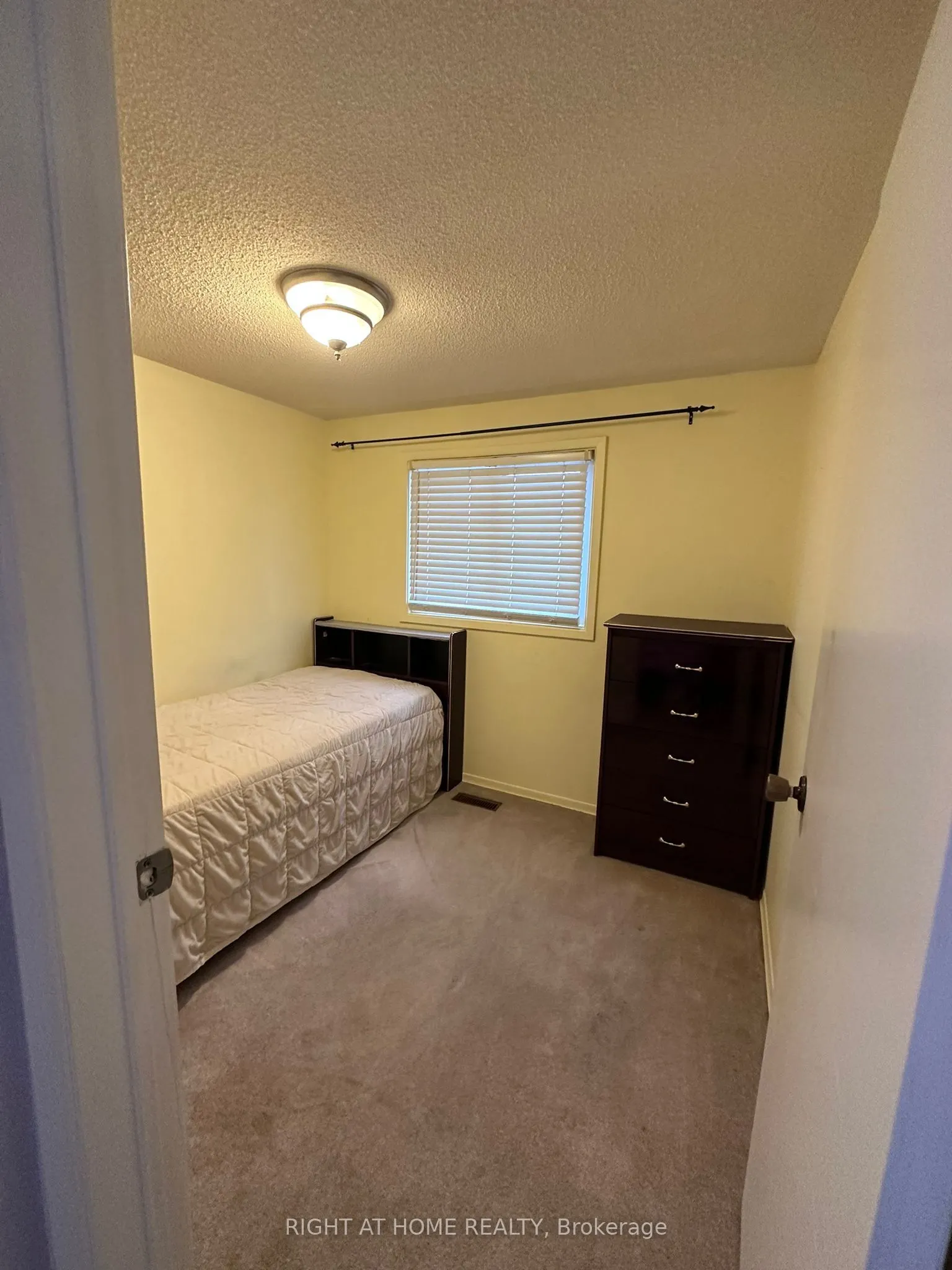 130 Dunbar Crescent