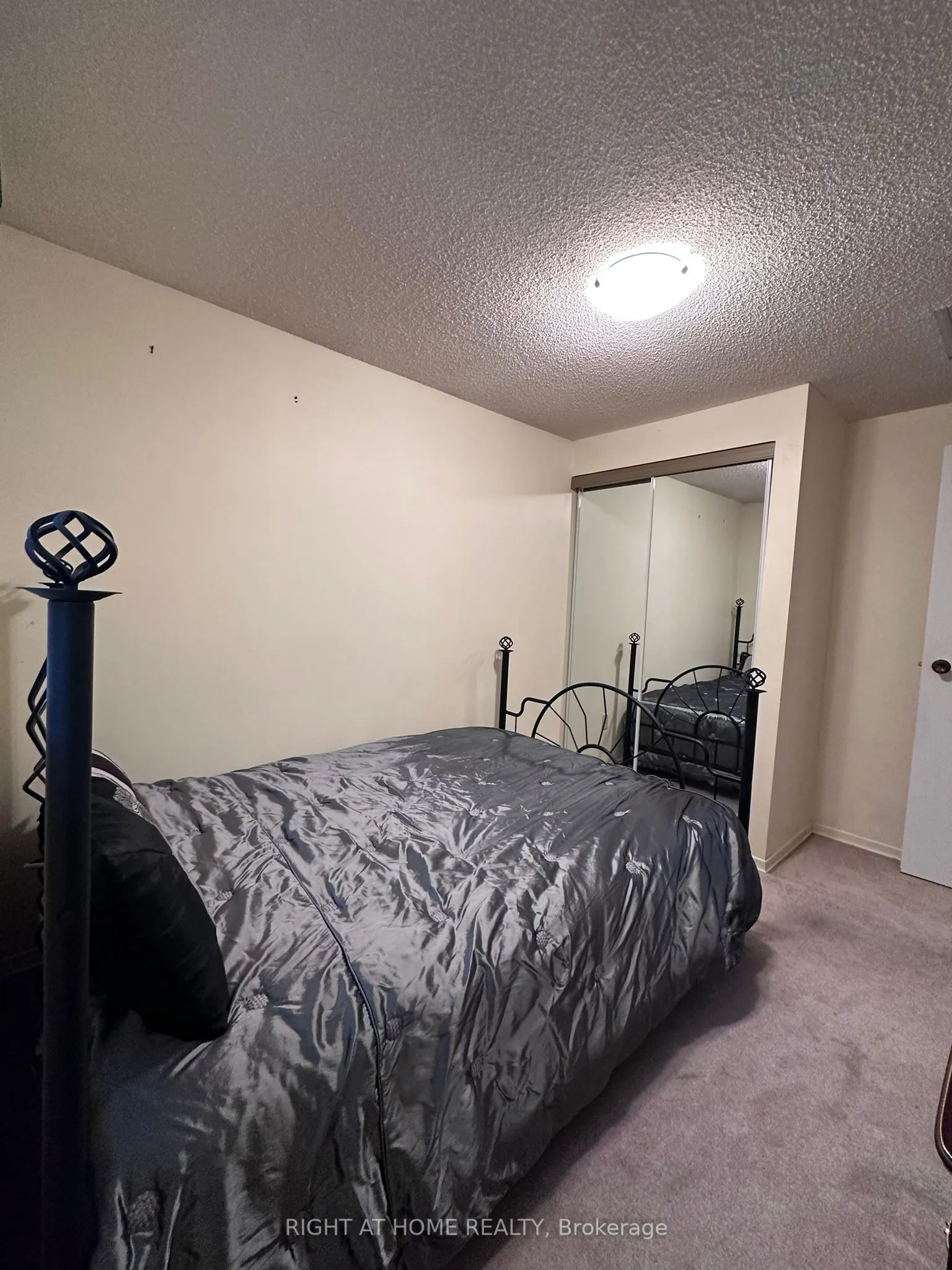 130 Dunbar Crescent