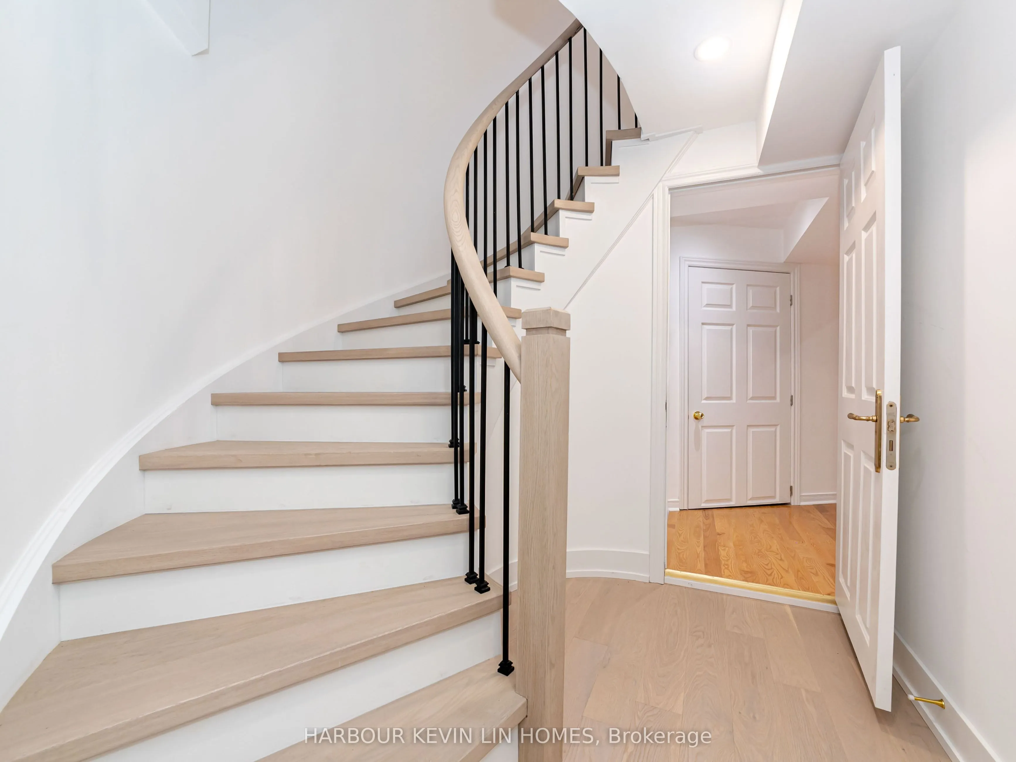 19 Willett Crescent