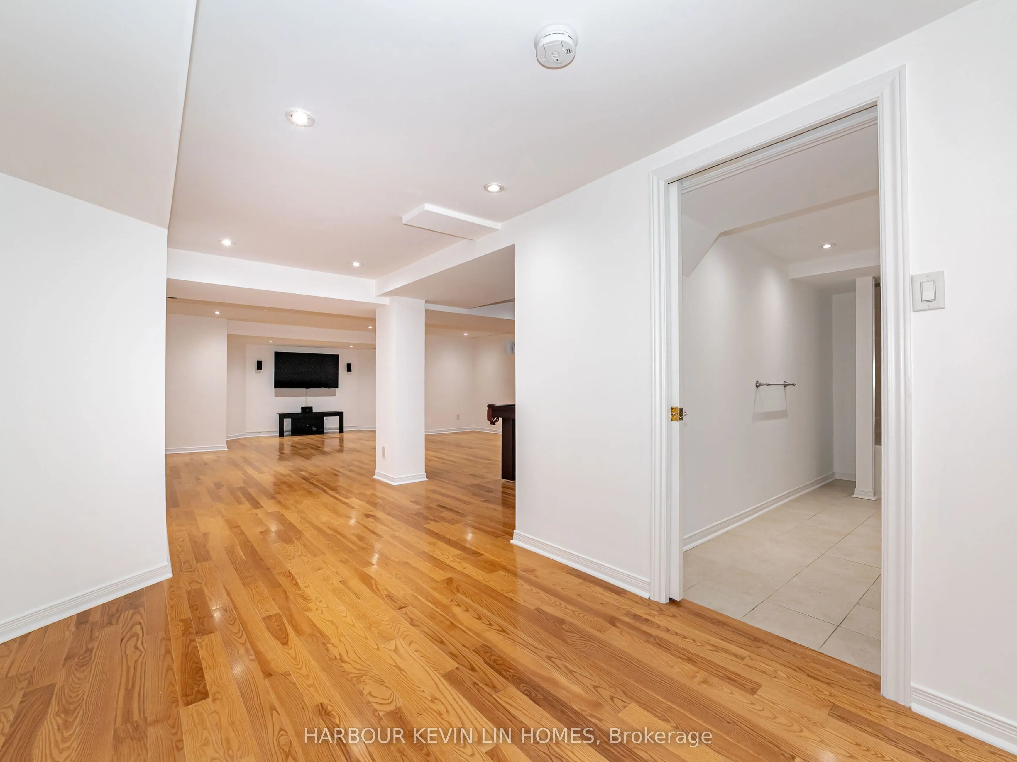 19 Willett Crescent