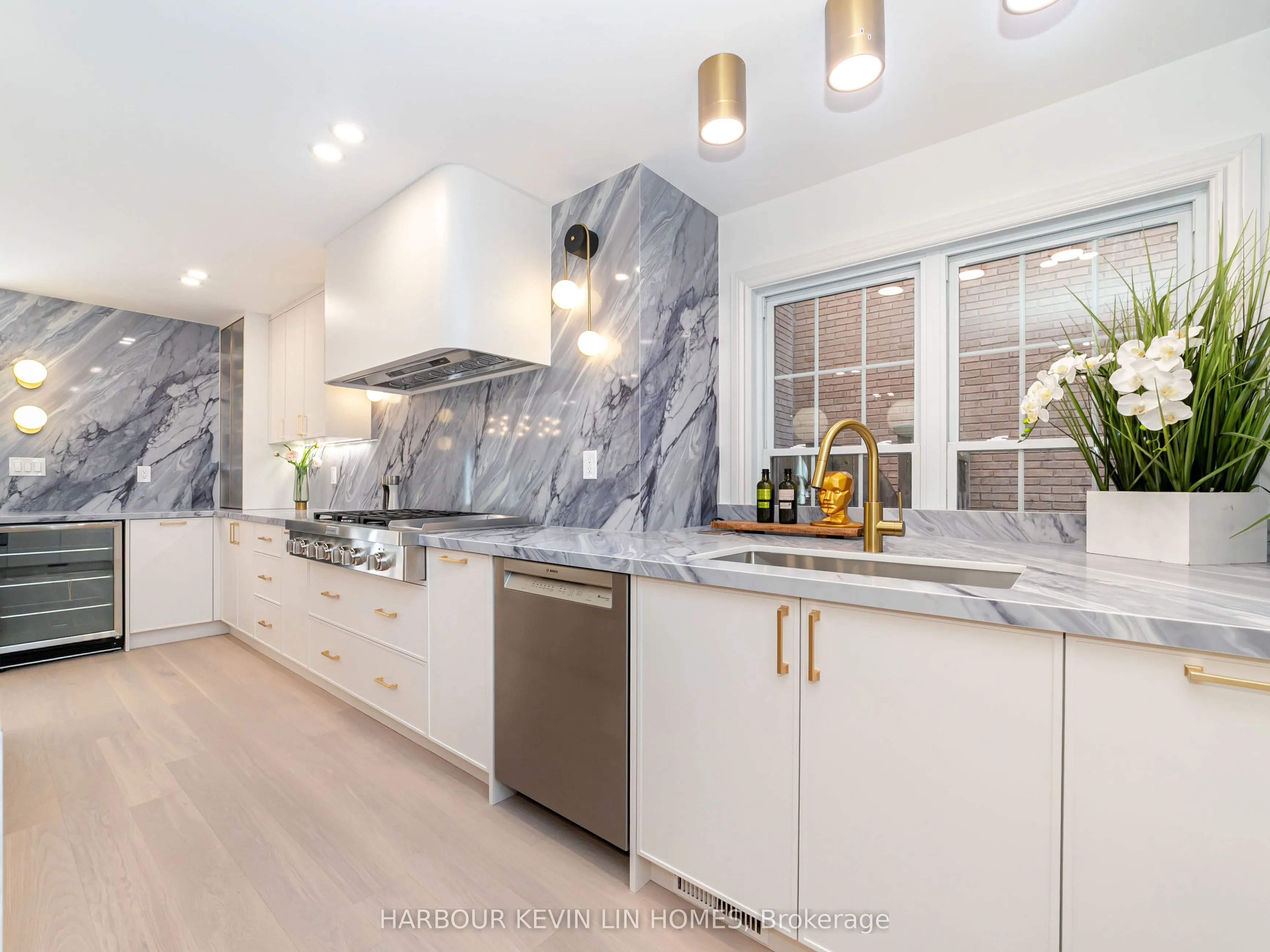 19 Willett Crescent
