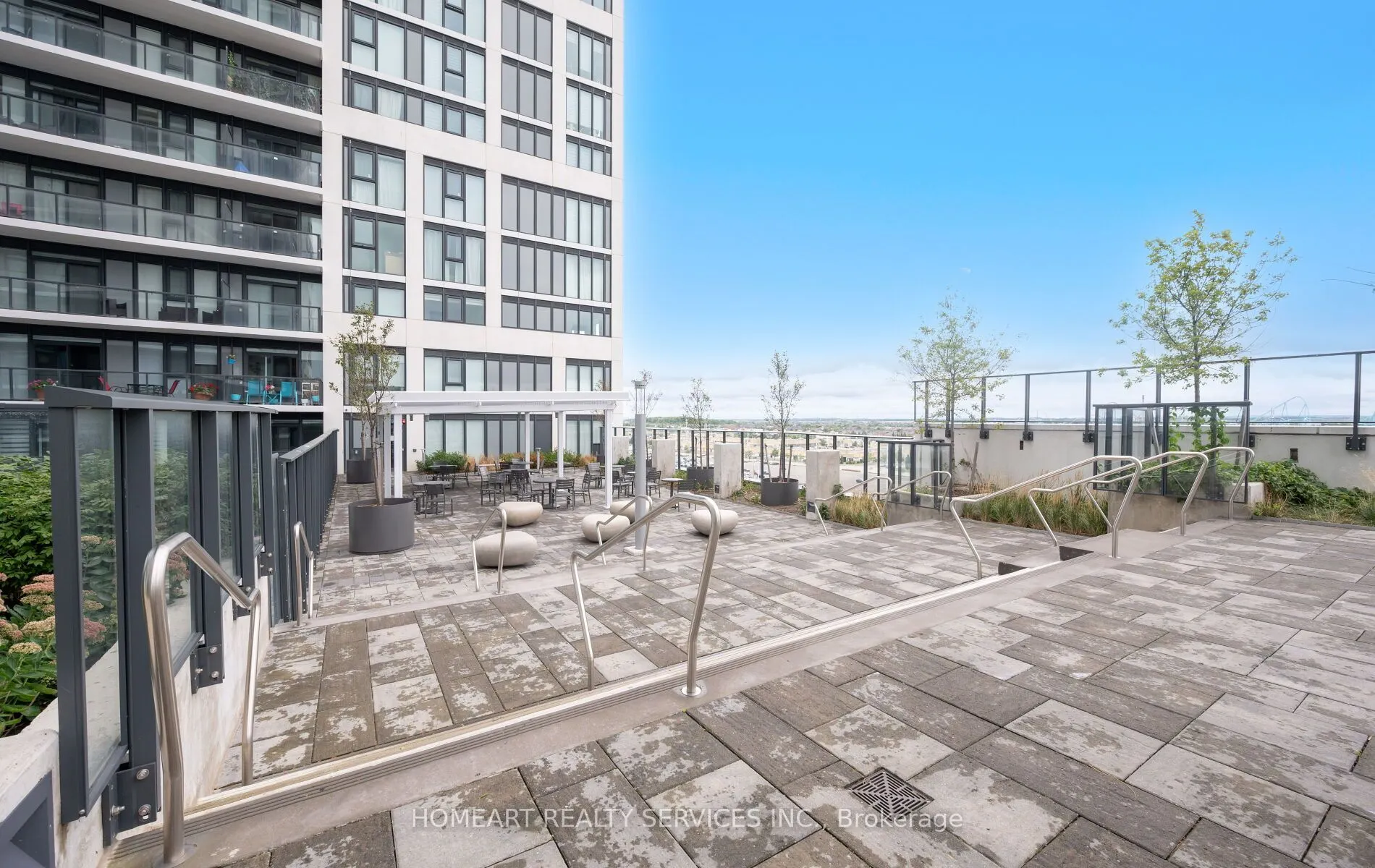 9000 Jane Street, #2023