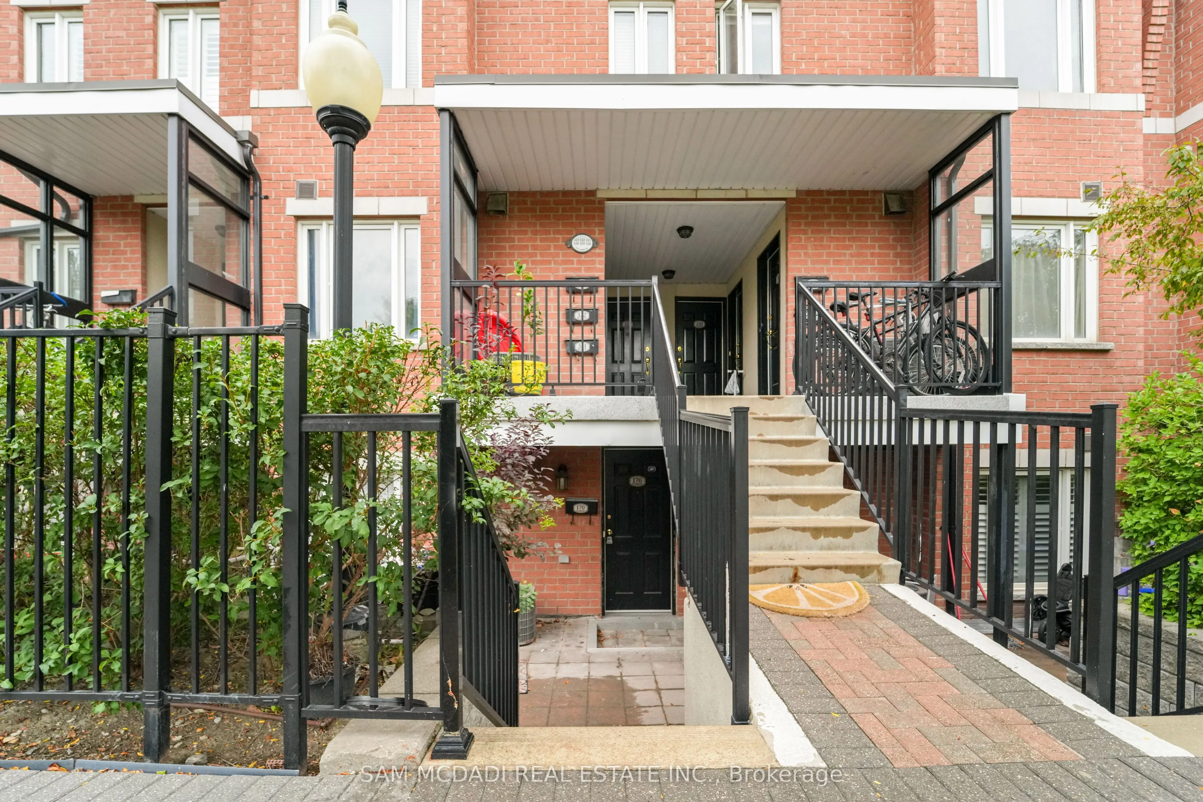 310 John Street, #170