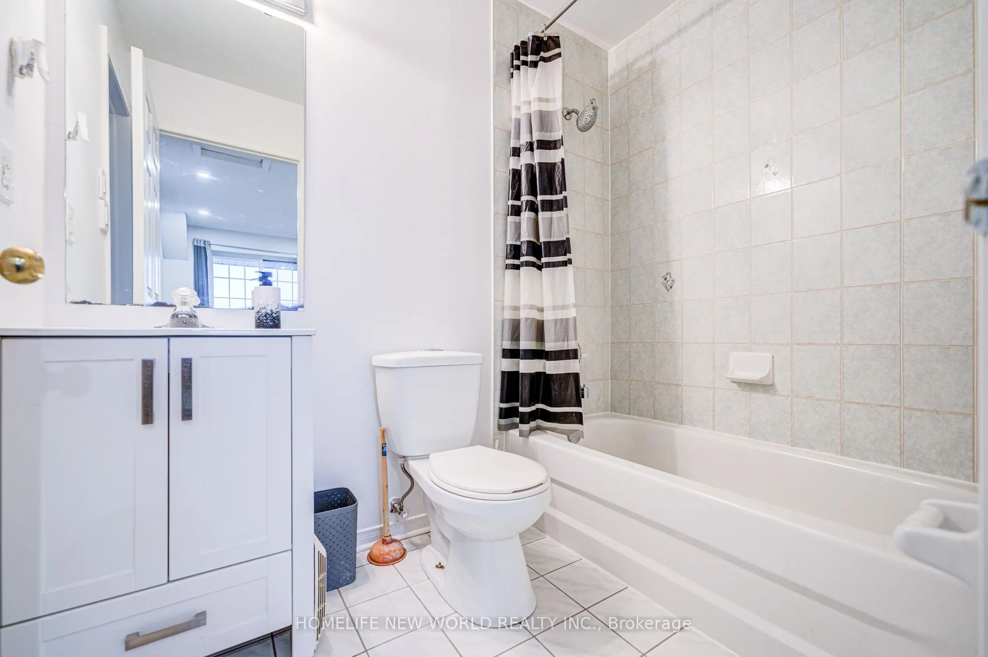 15 Cornell Meadows Avenue, #A206