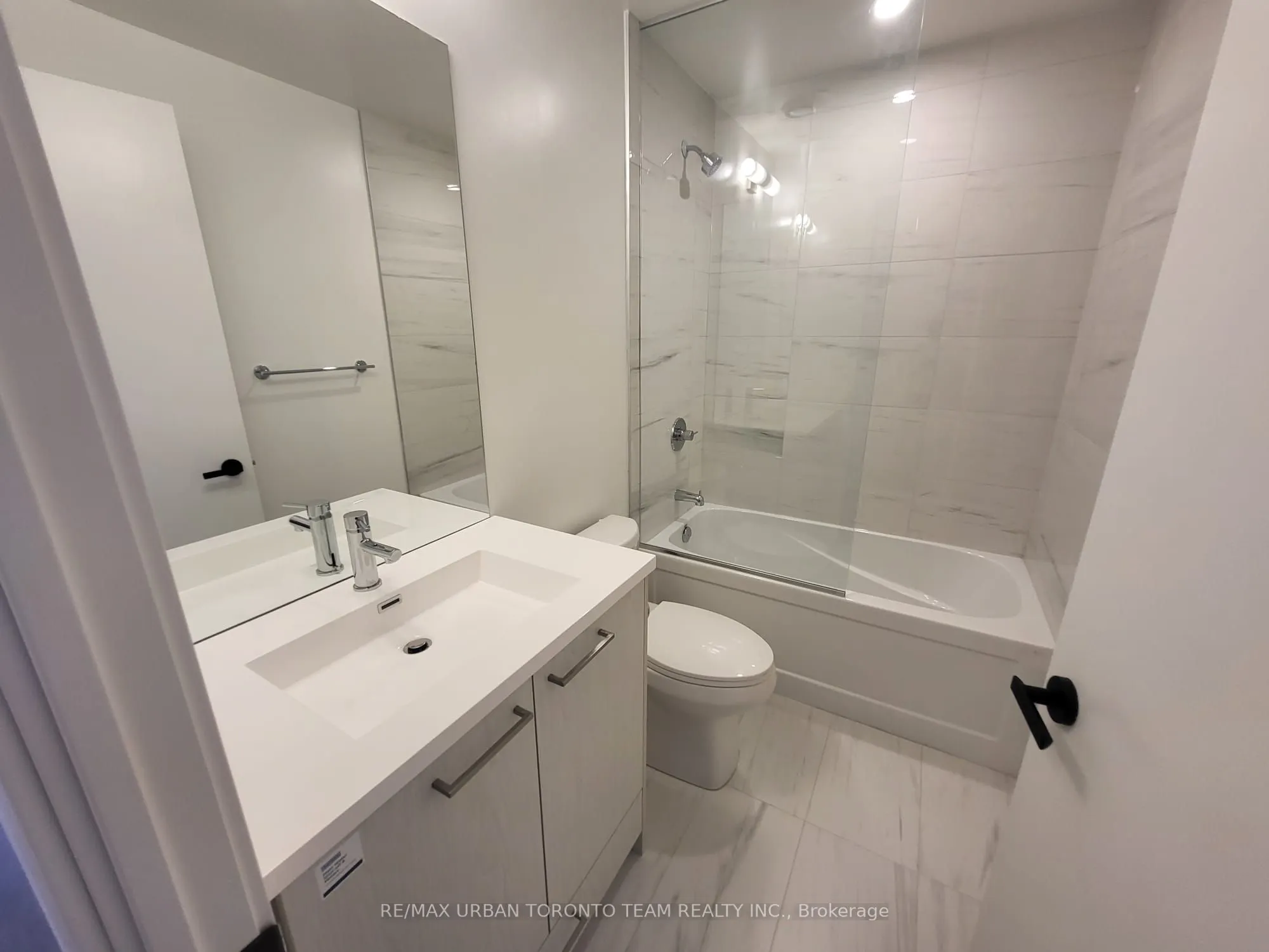 28 Interchange Way, #3609