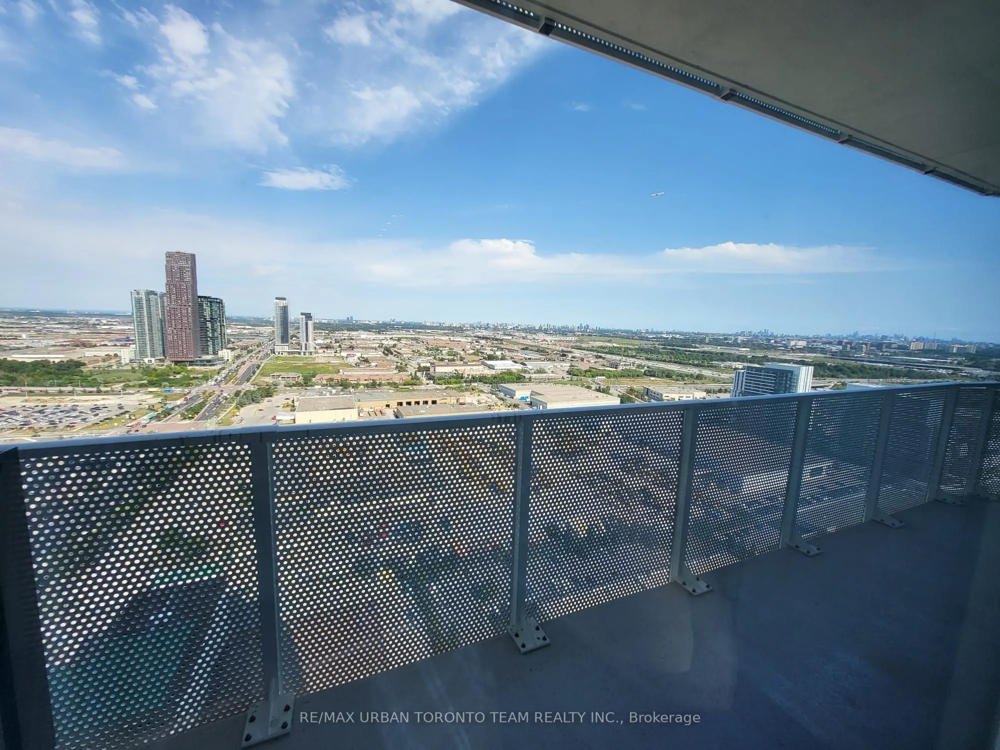 28 Interchange Way, #3609