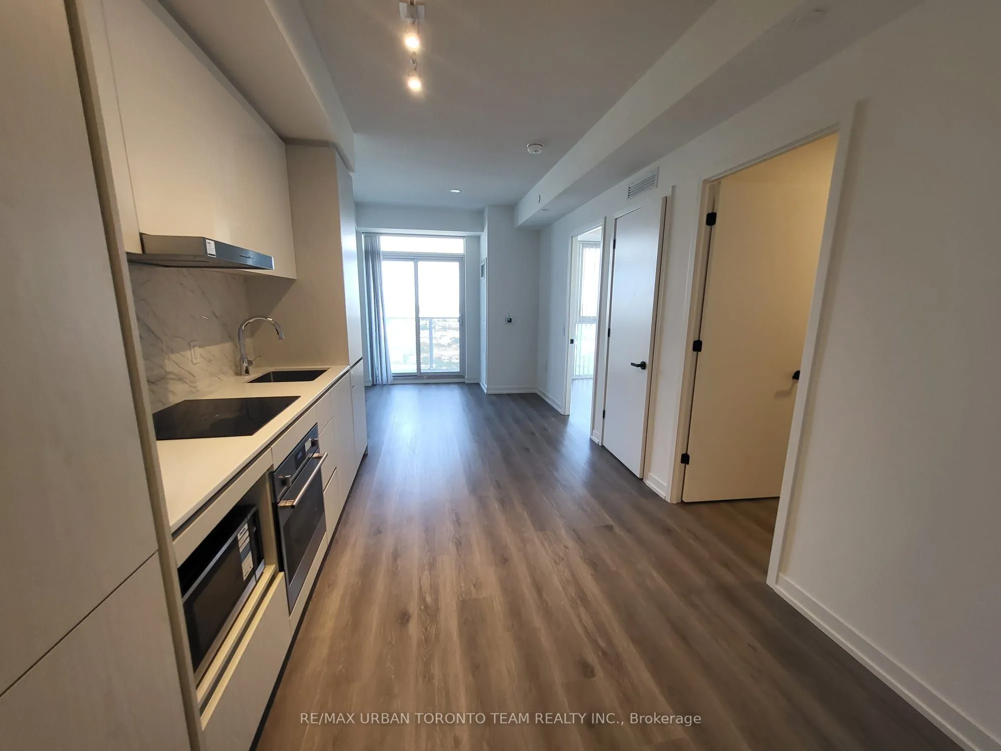 28 Interchange Way, #3609
