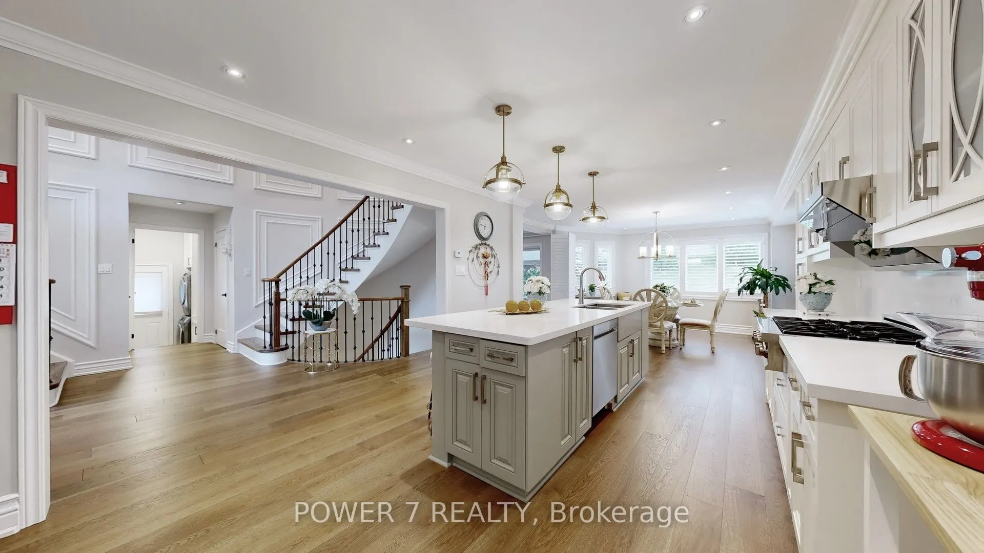 1098 Secretariate Road