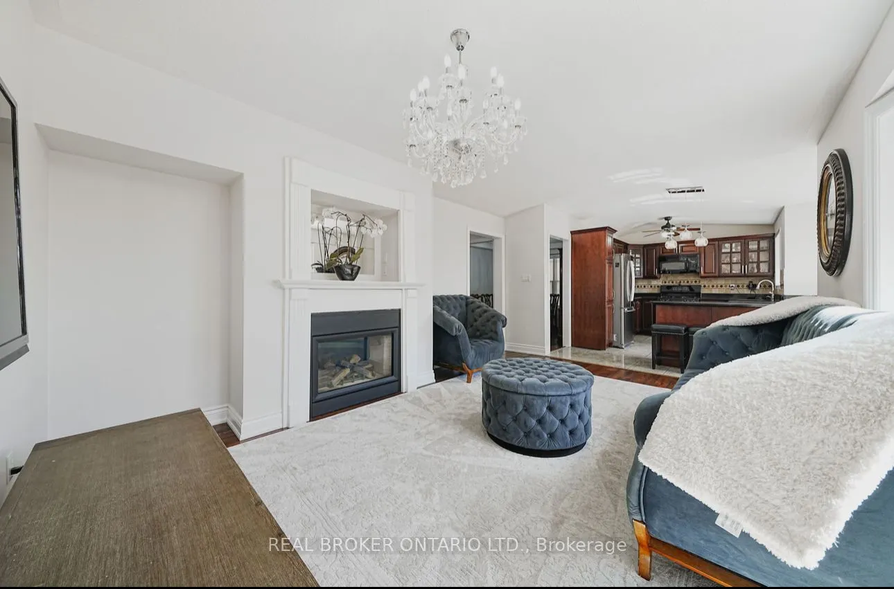 39 Woodroof Crescent