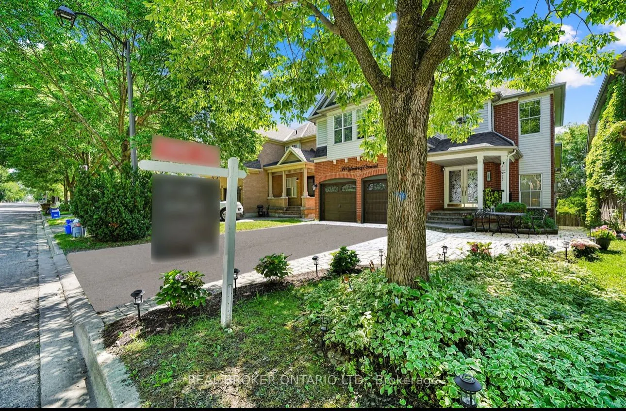 39 Woodroof Crescent