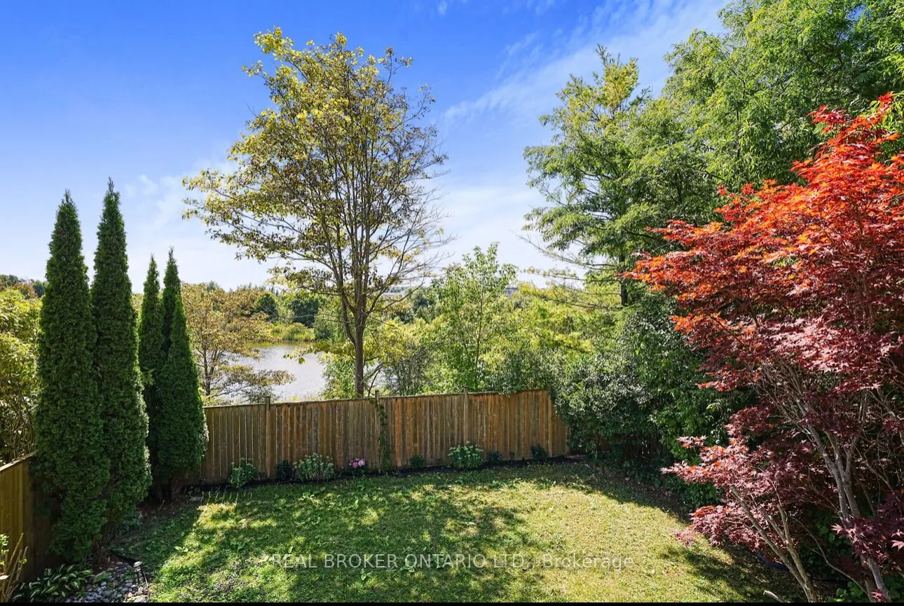39 Woodroof Crescent