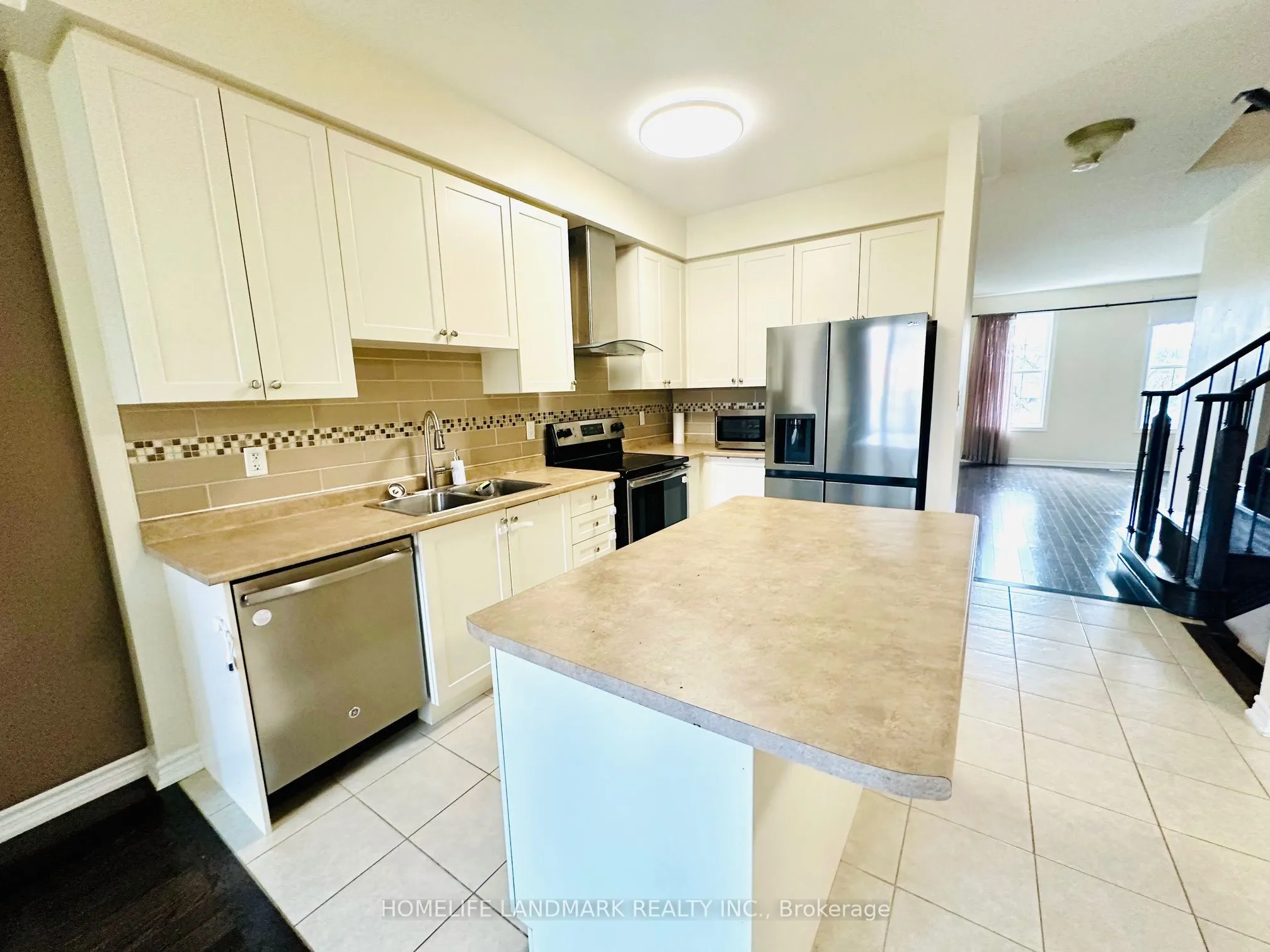 10355 Woodbine Avenue