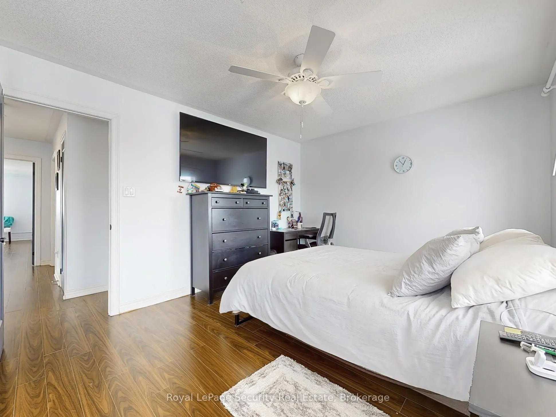 128 Daiseyfield Crescent